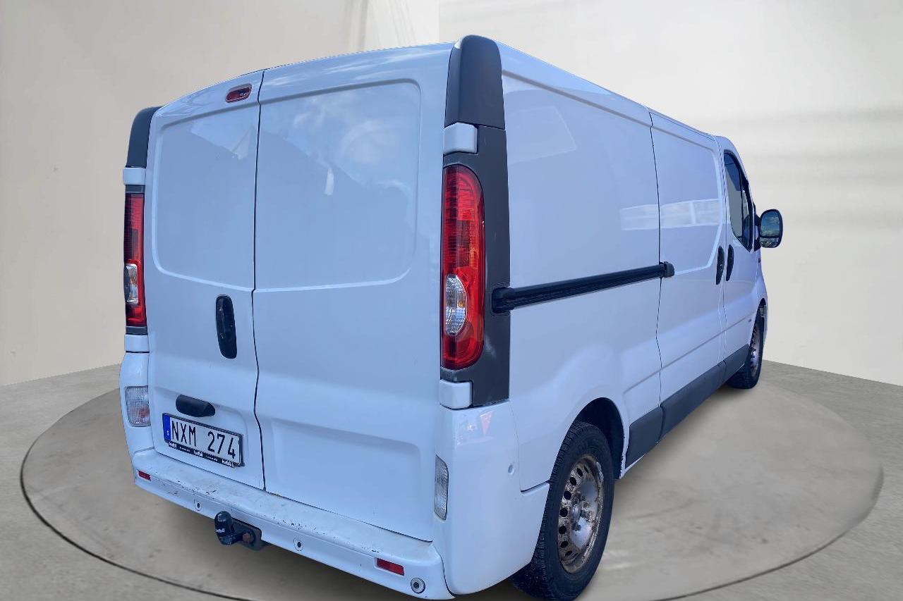 Opel Vivaro 2.0 CDTI (114hk) - 82 840 km - Käsitsi - valge - 2013