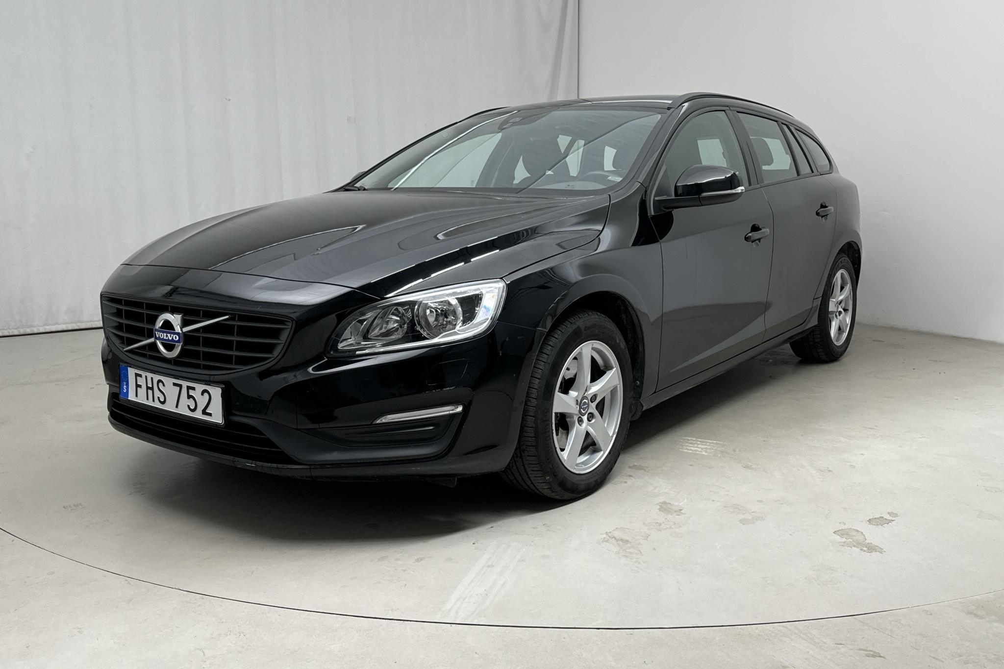 Volvo V60 T3 (152hk) - 59 790 km - Käsitsi - must - 2018