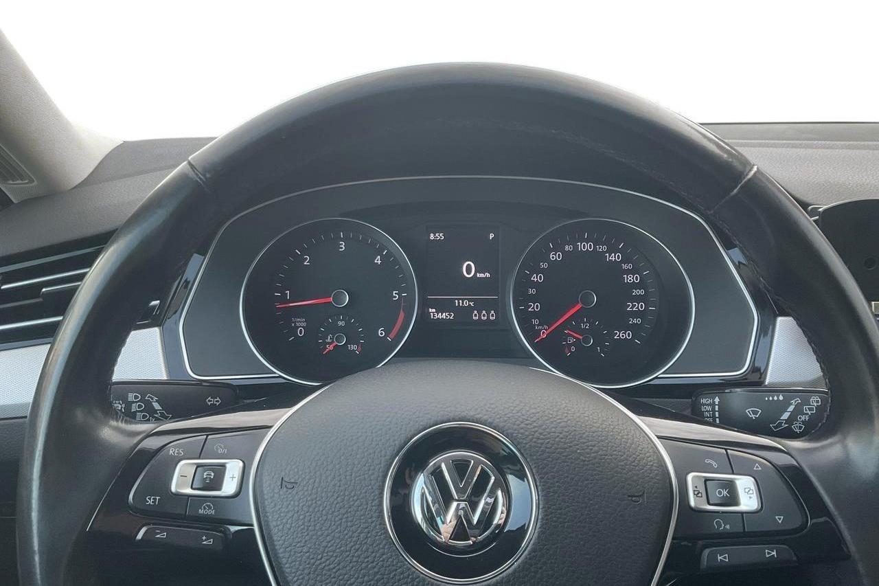 VW Passat 2.0 TDI Sportscombi (150hk) - 134 450 km - Automaatne - valge - 2015