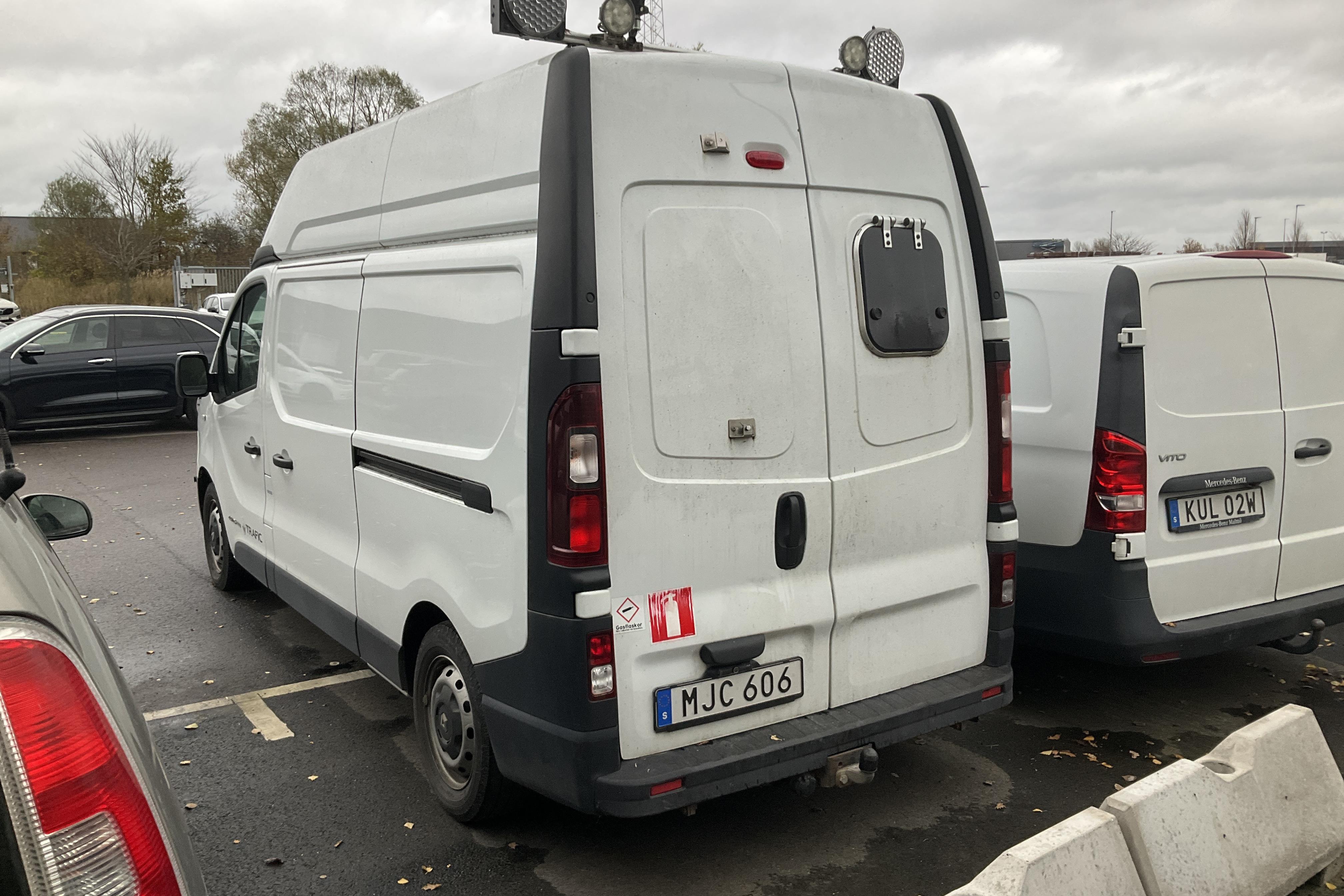 Renault Trafic 1.6 dCi Skåp (125hk) - 227 890 km - Käsitsi - valge - 2017