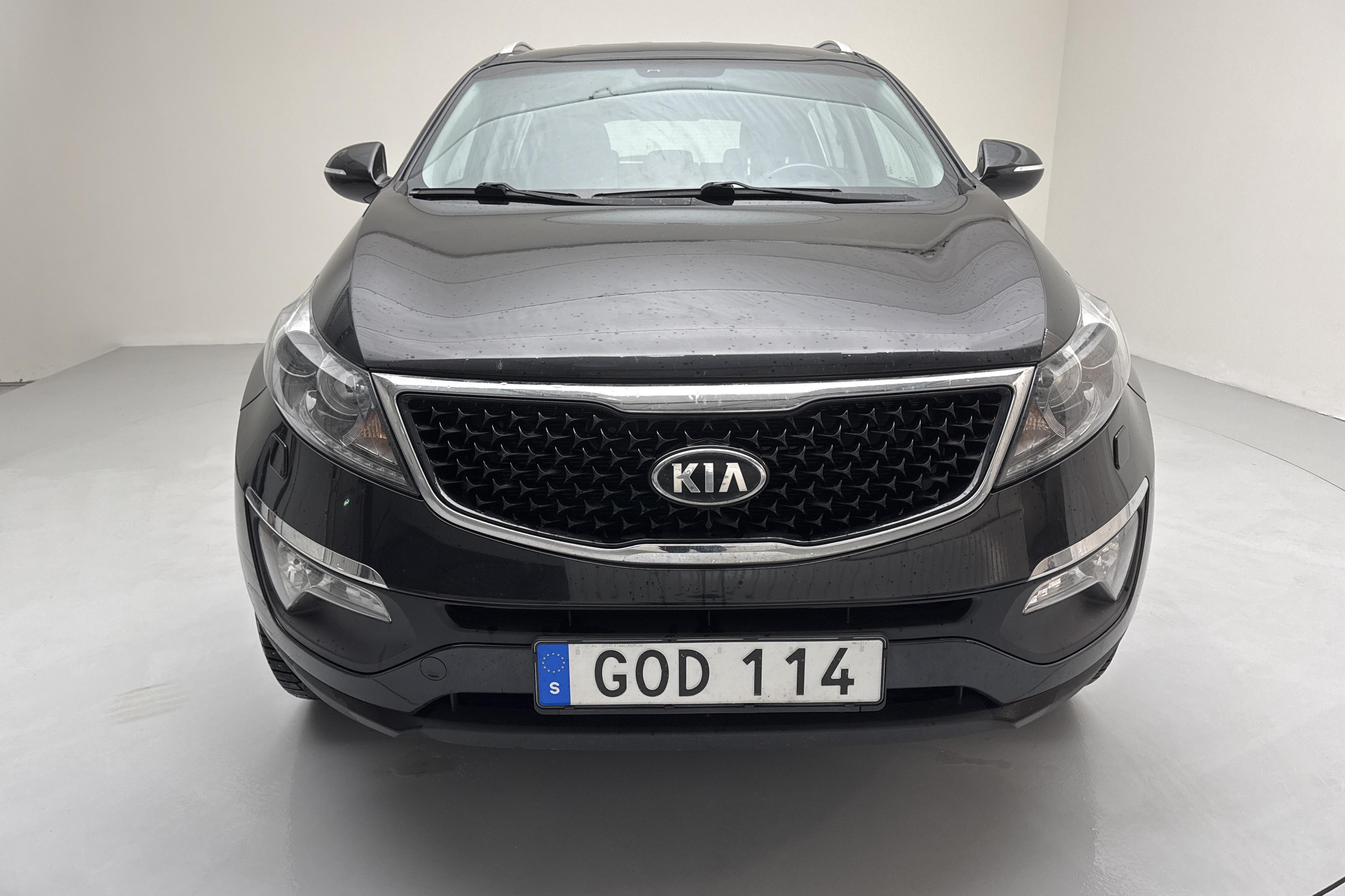 KIA Sportage 1.6 2WD (136hk) - 127 180 km - Manualna - czarny - 2014