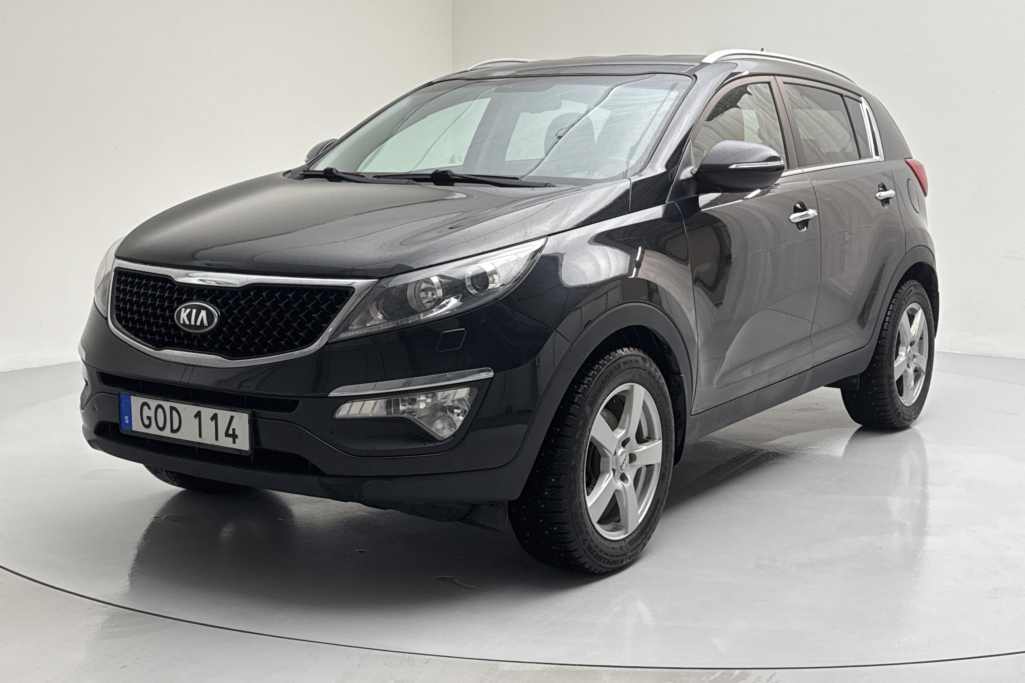 KIA Sportage 1.6 2WD (136hk) - 127 180 km - Manualna - czarny - 2014