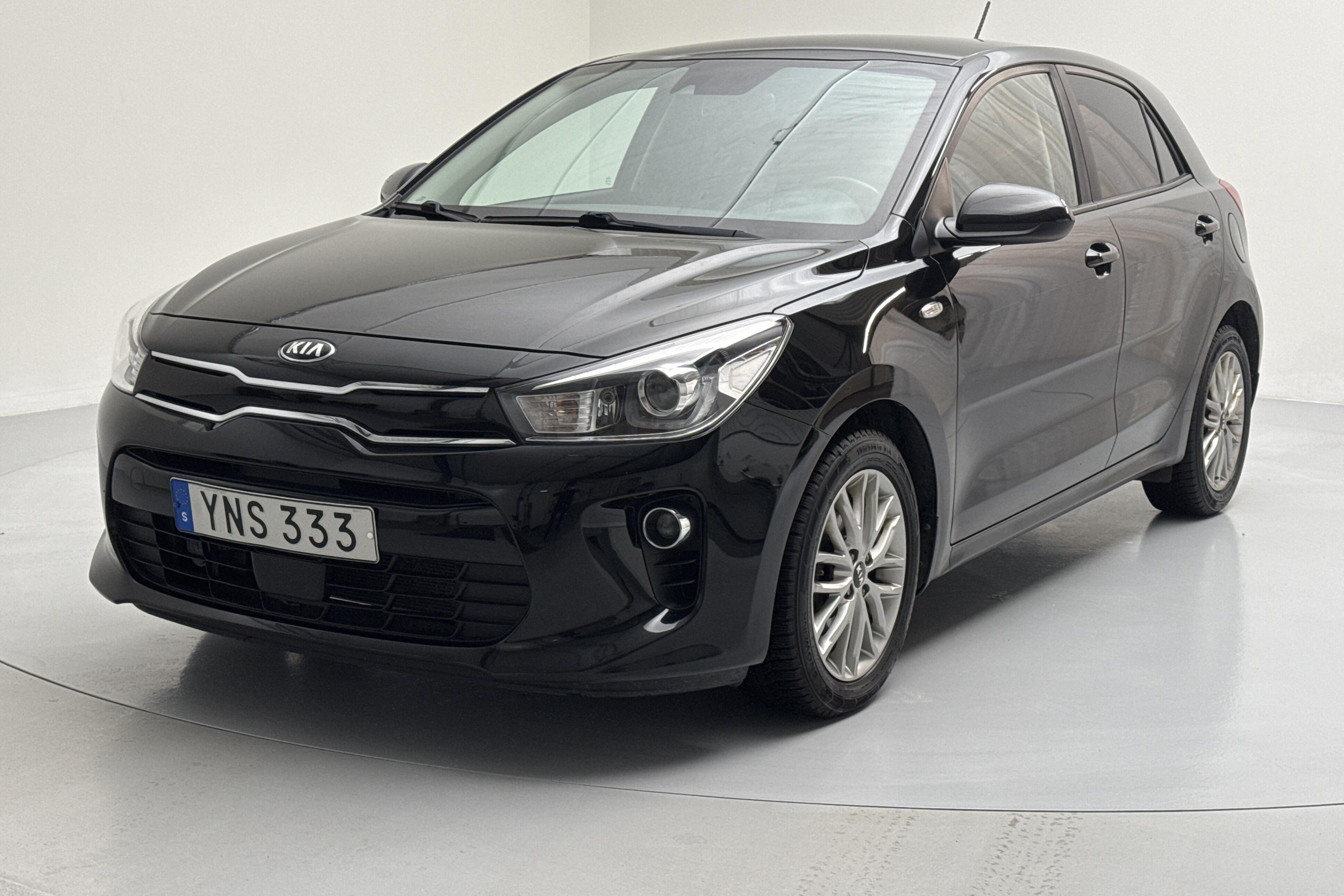 KIA Rio 1.2 (84hk) - 8 746 mil - Manuell - svart - 2018