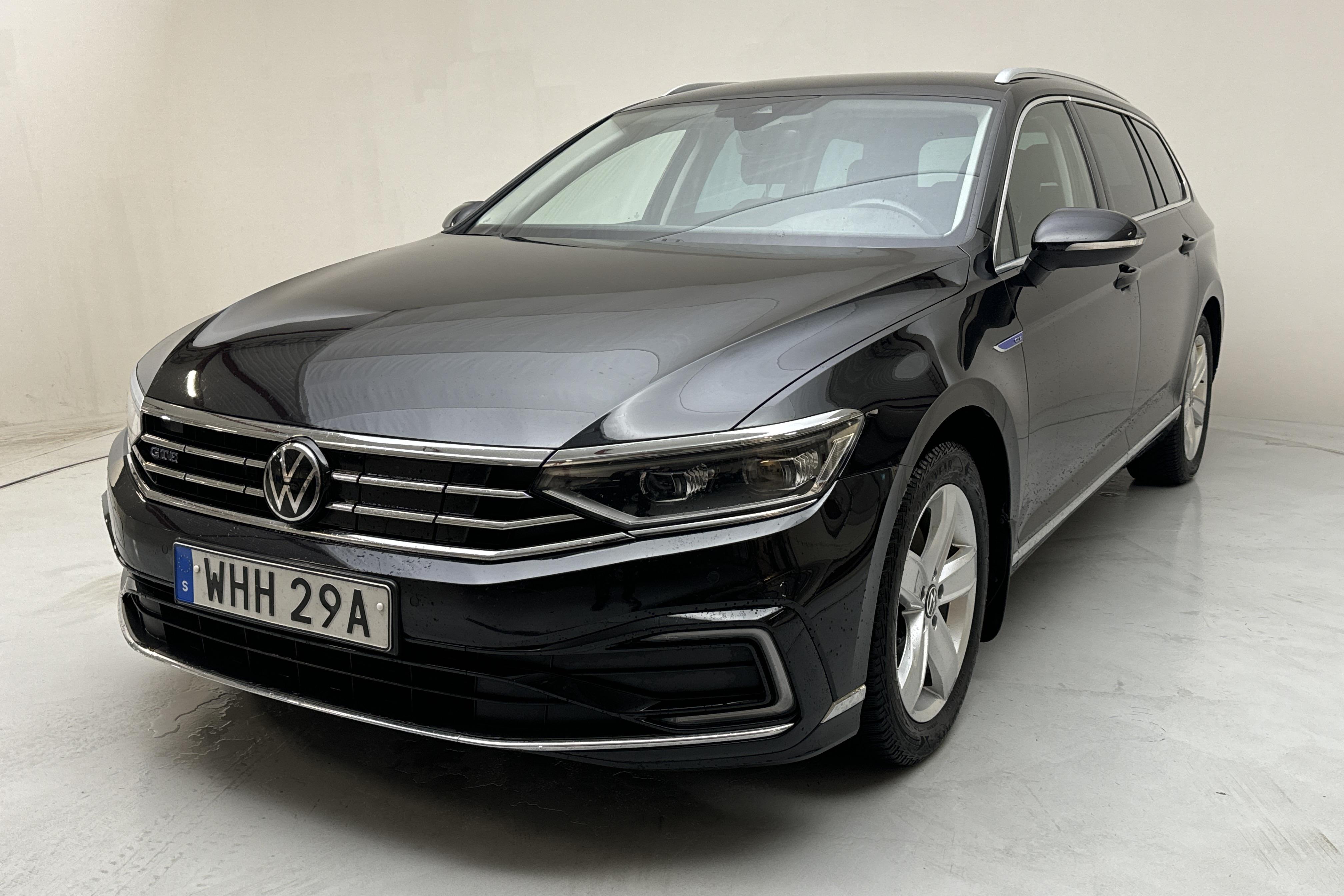 VW Passat 1.4 GTE Sportscombi (218hk) - 10 756 mil - Automat - svart - 2021