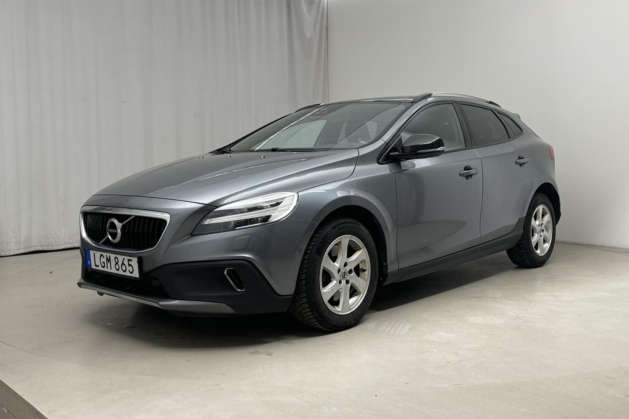 Volvo V40 Cross Country D3 (150hk) - 81 040 km - Automatyczna - szary - 2017