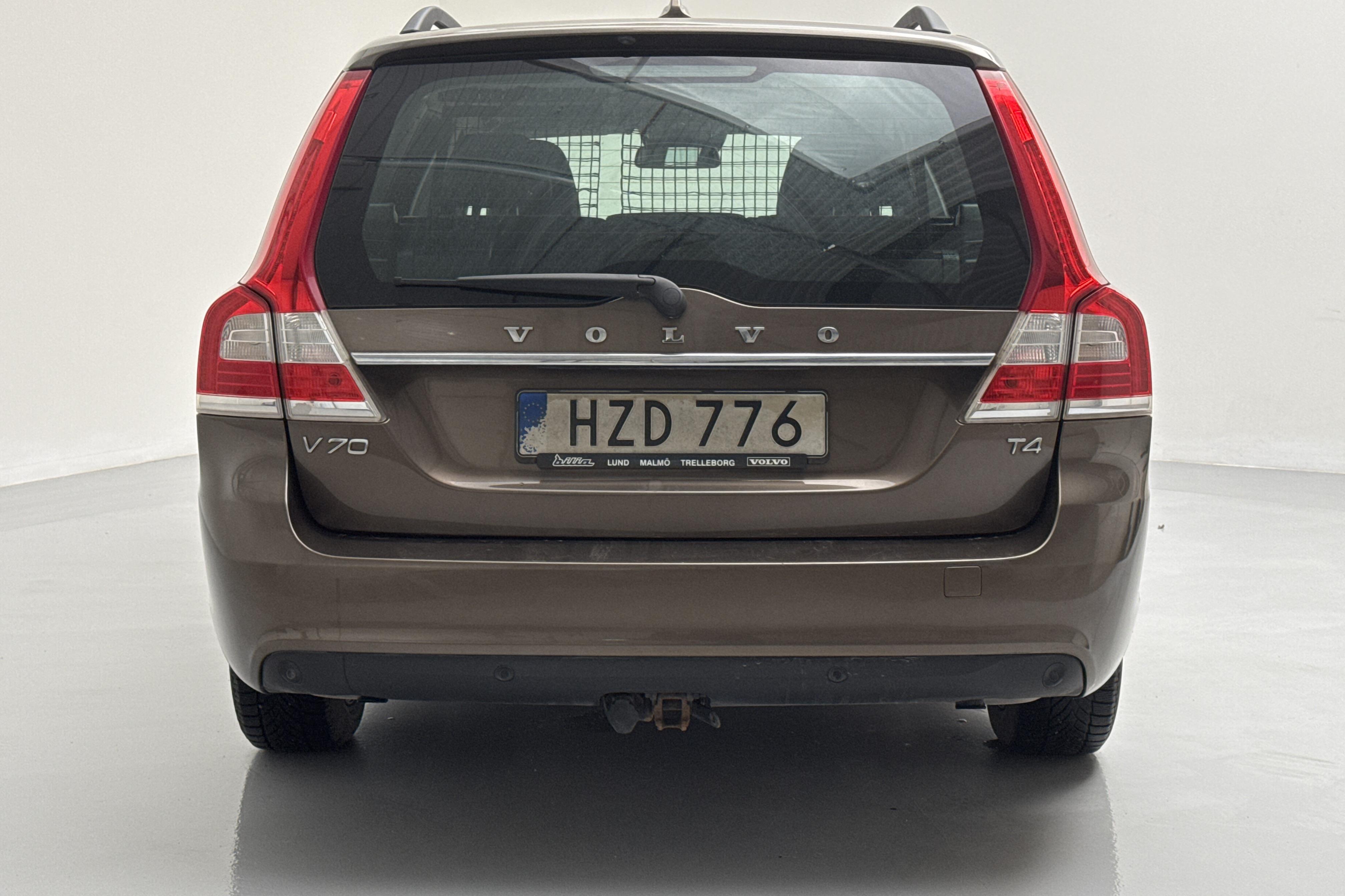 Volvo V70 II T4 (190hk) - 141 220 km - Manuaalinen - ruskea - 2016