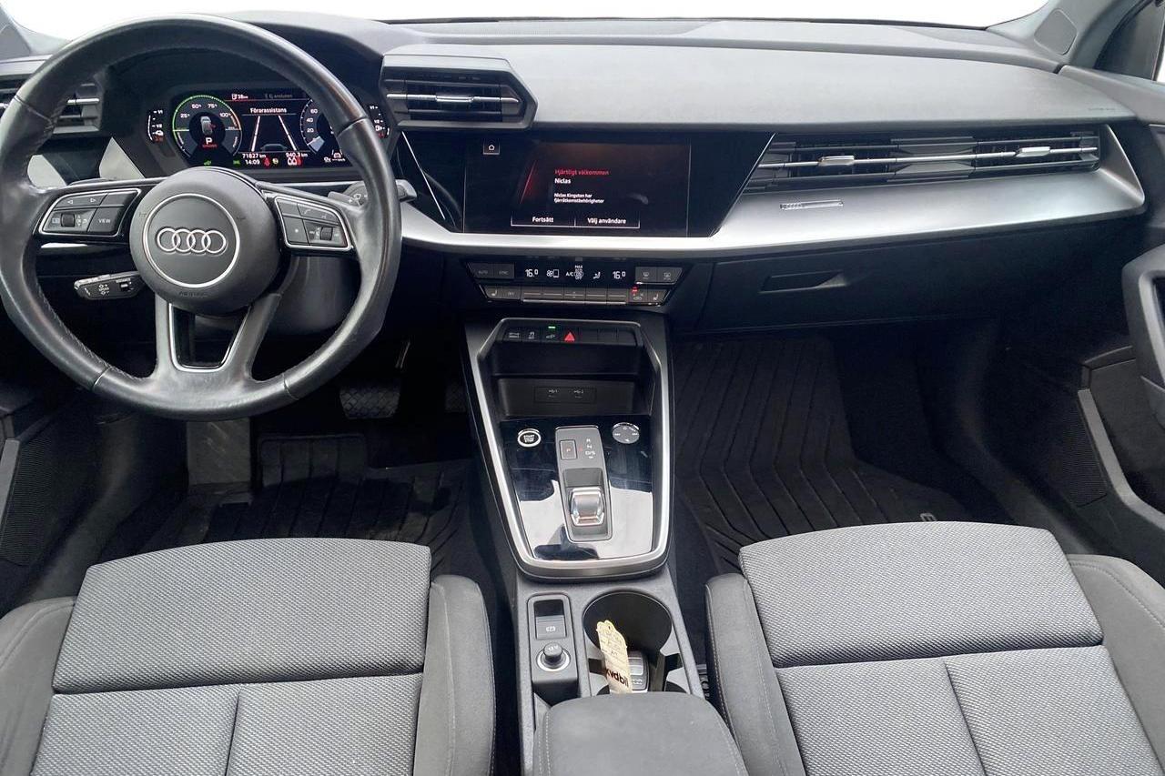 Audi A3 Sportback 45 TFSI e (245hk) - 7 182 mil - Automat - vit - 2021