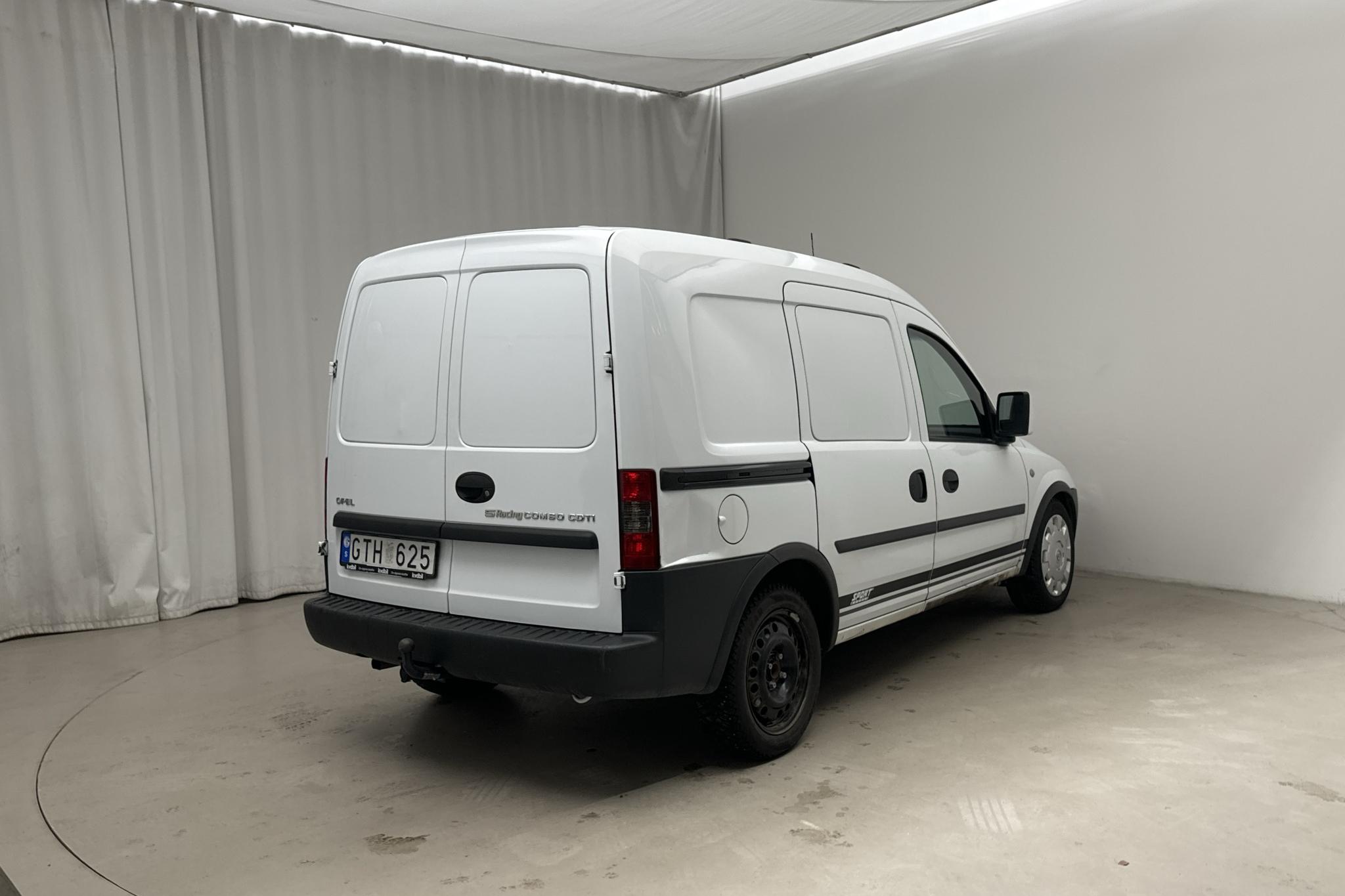 Opel Combo 1.3 CDTI Skåp (75hk) - 55 000 km - Manuaalinen - valkoinen - 2008