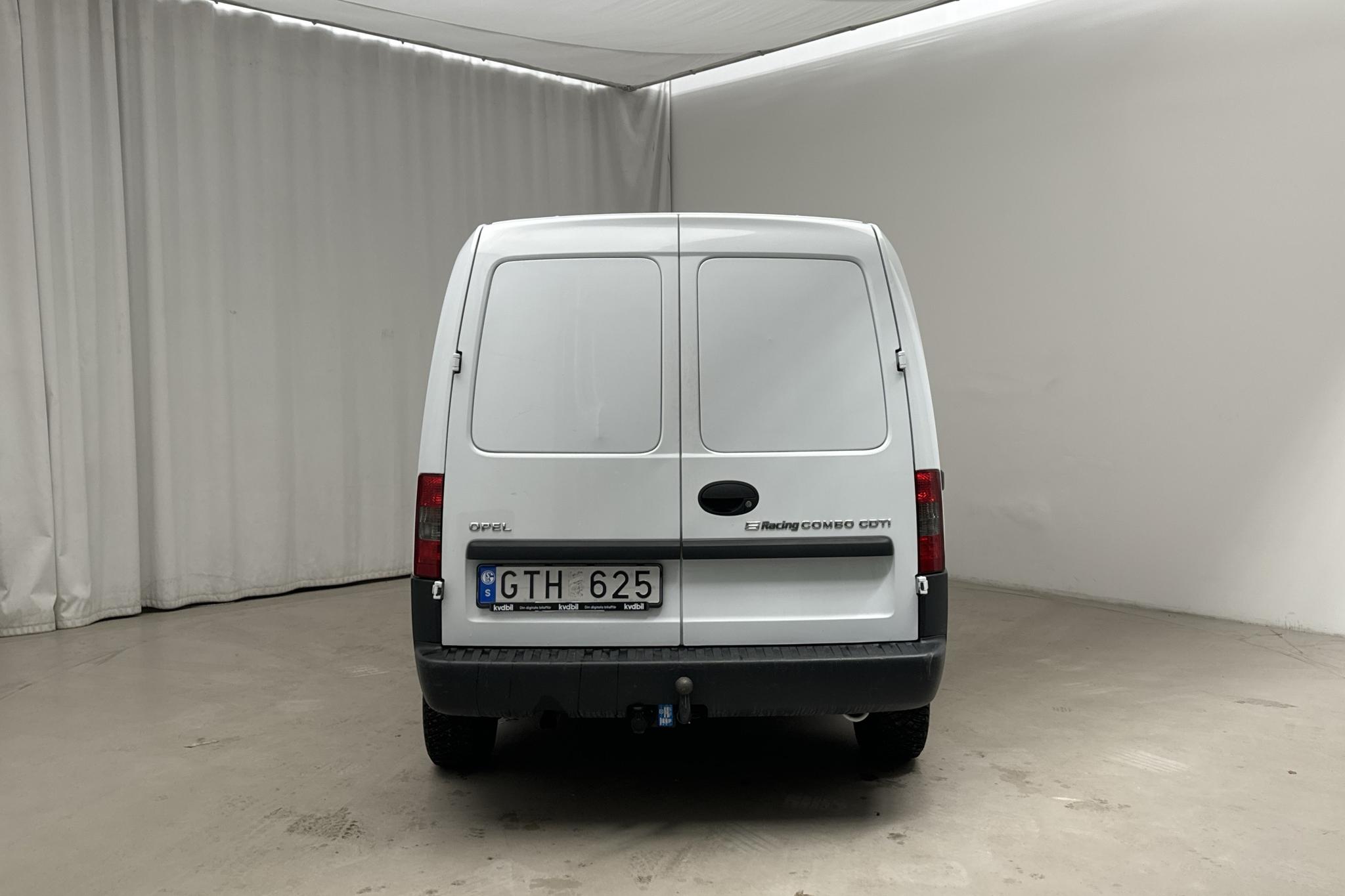 Opel Combo 1.3 CDTI Skåp (75hk) - 55 000 km - Manuaalinen - valkoinen - 2008