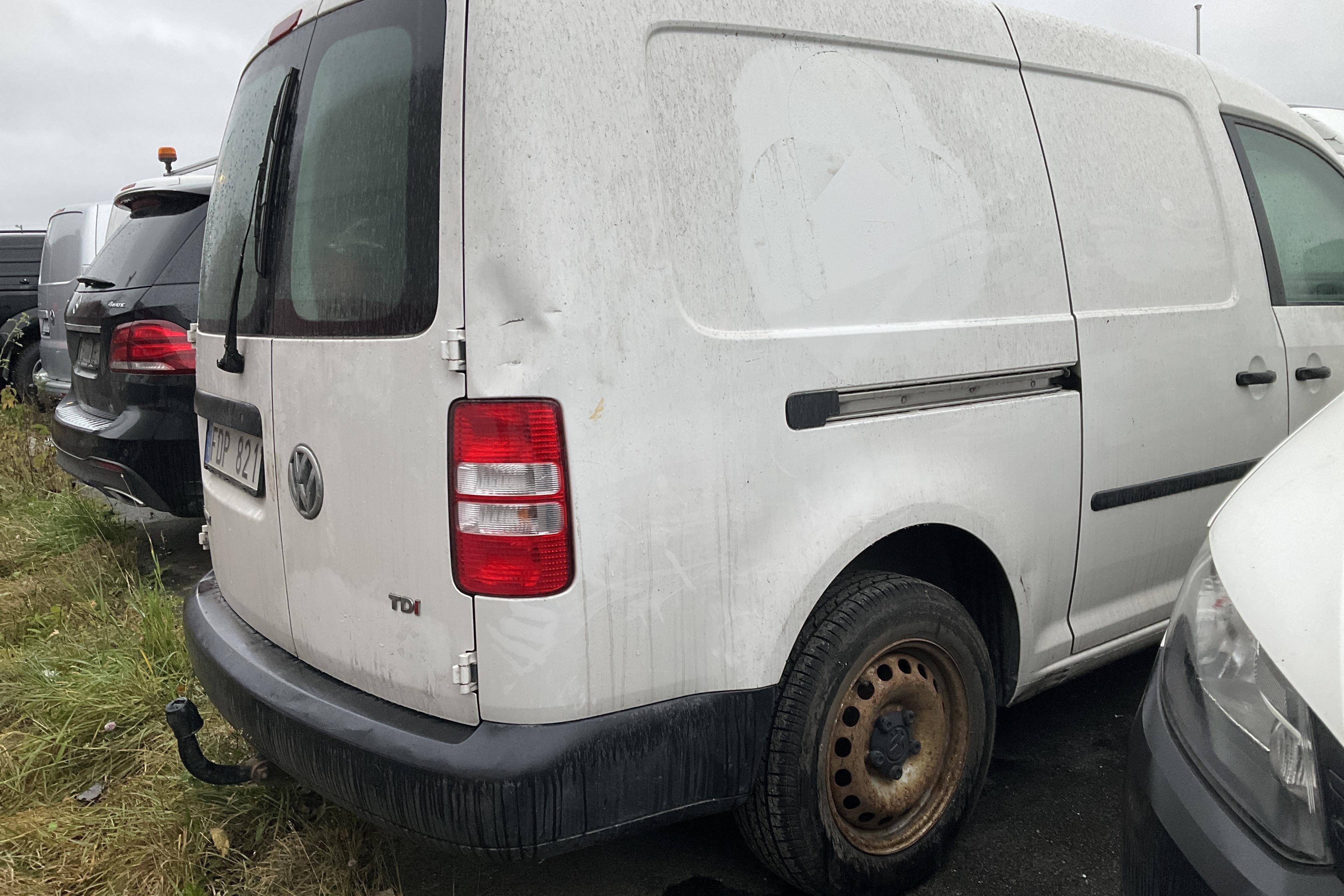 VW Caddy 1.6 TDI Maxi Skåp (102hk) - 91 200 km - Automatic - white - 2012