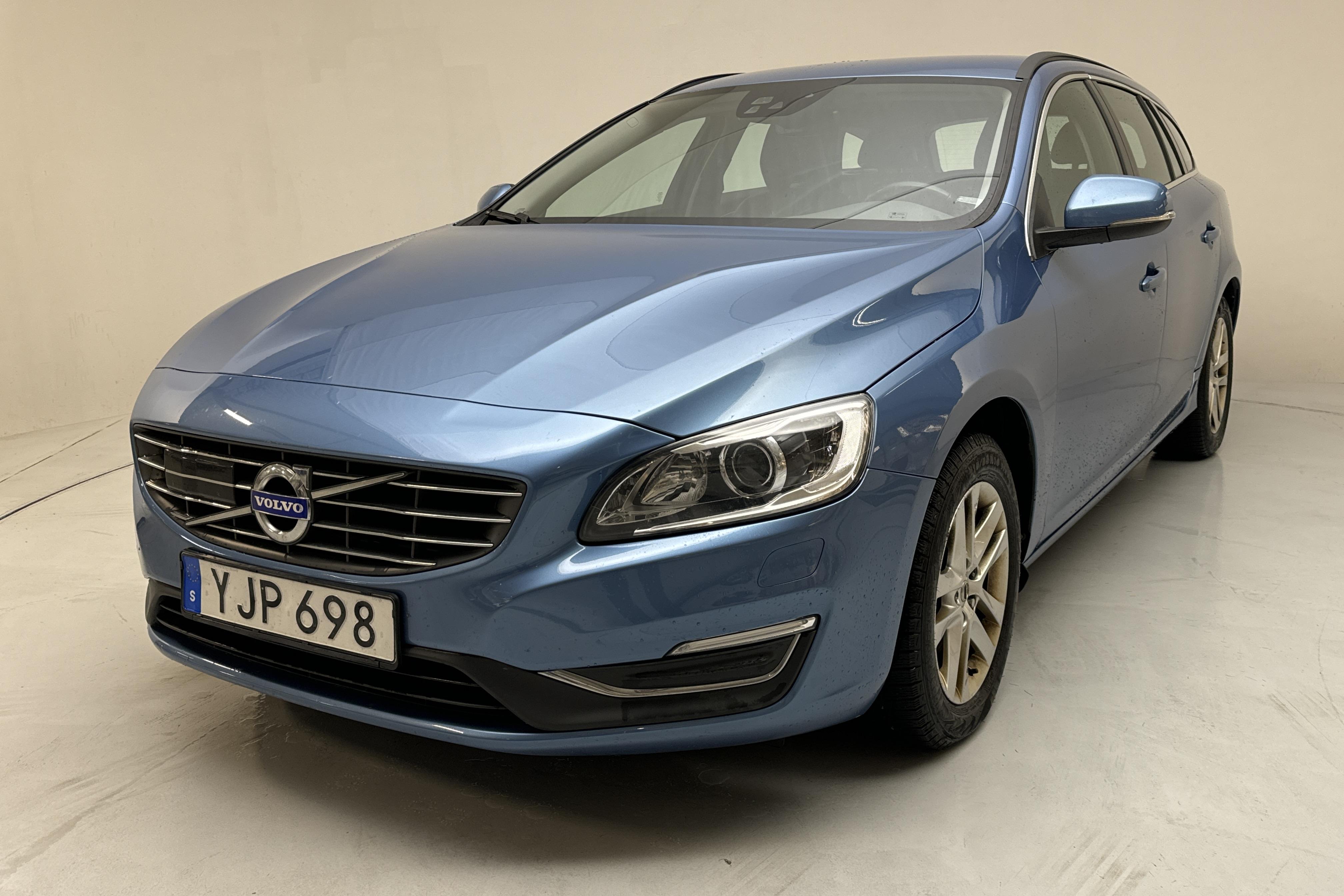 Volvo V60 D3 (150hk) - 204 420 km - Automatyczna - niebieski - 2017