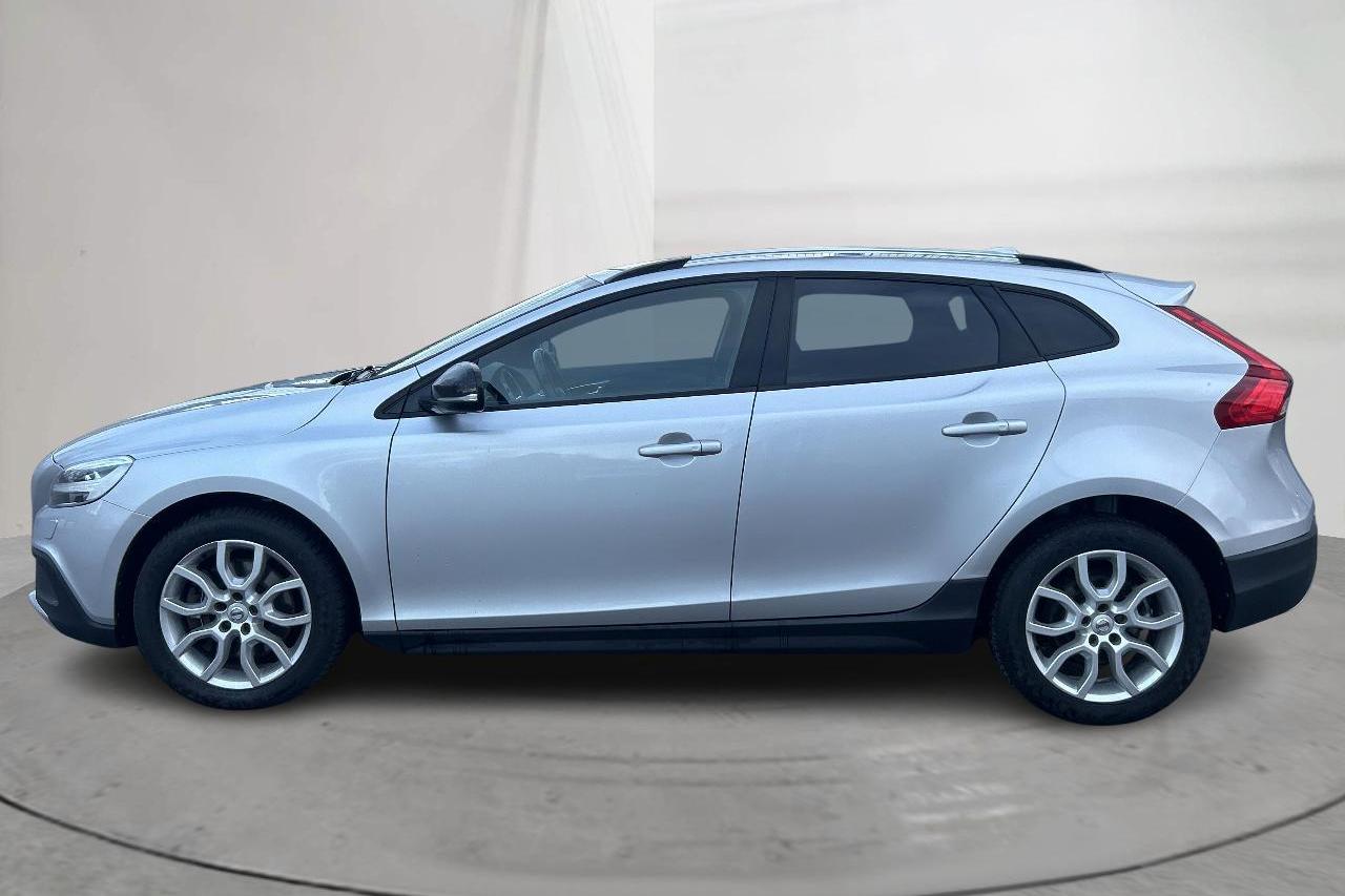 Volvo V40 Cross Country D4 (190hk) - 111 920 km - Automaatne - hõbe - 2017