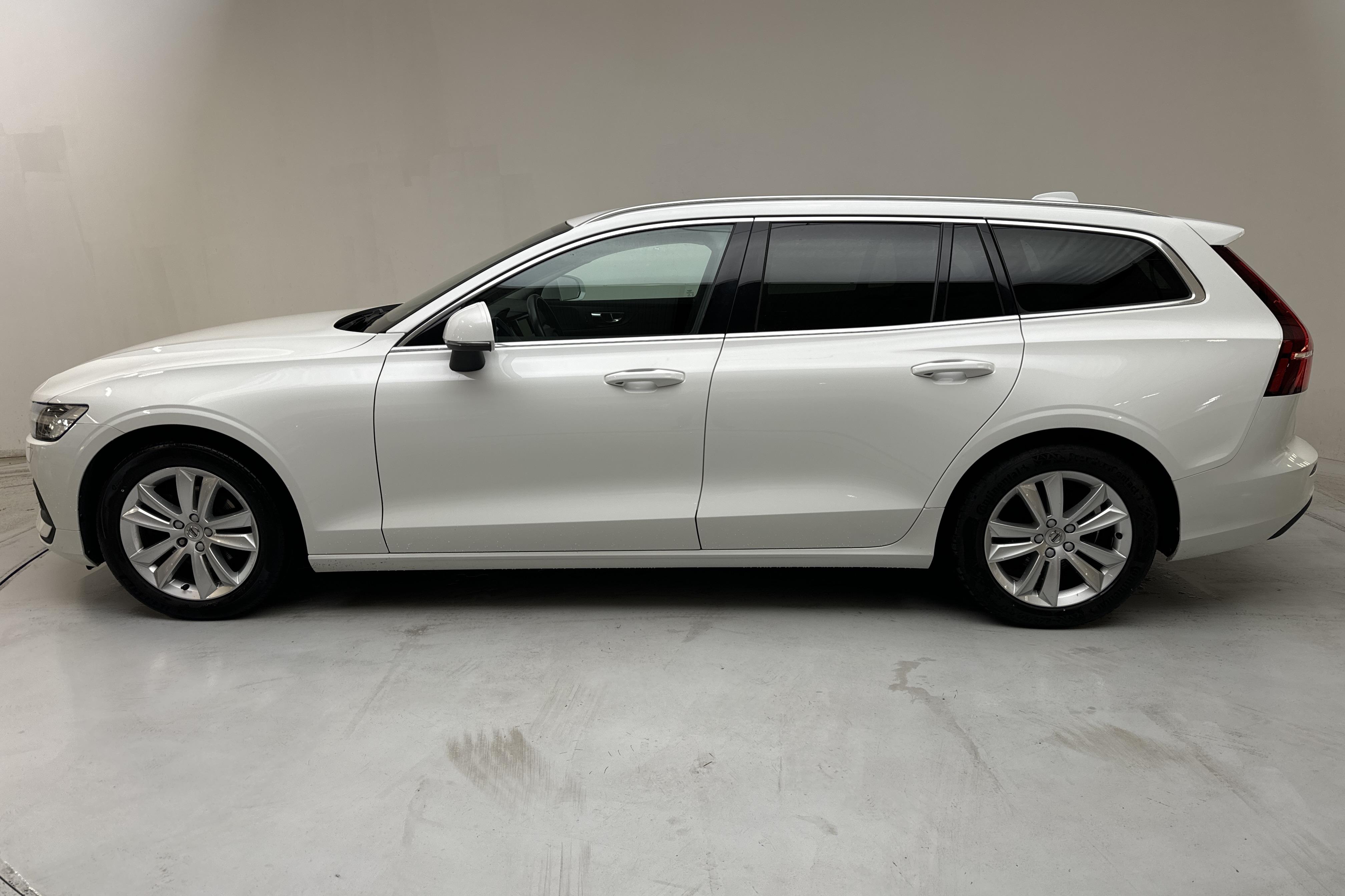 Volvo V60 D3 (150hk) - 10 999 mil - Automat - vit - 2019