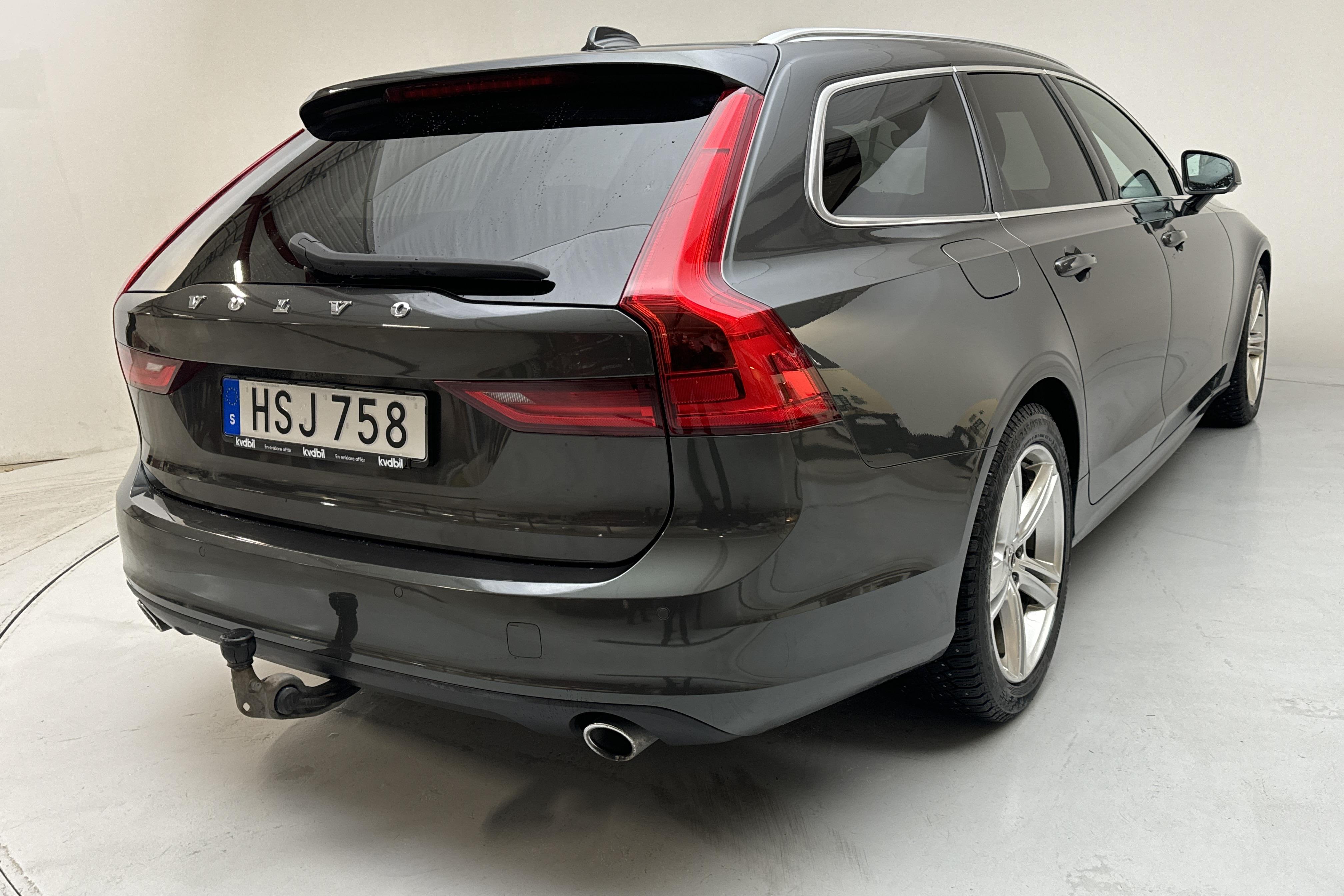 Volvo V90 D4 (190hk) - 141 810 km - Automatyczna - Dark Grey - 2019