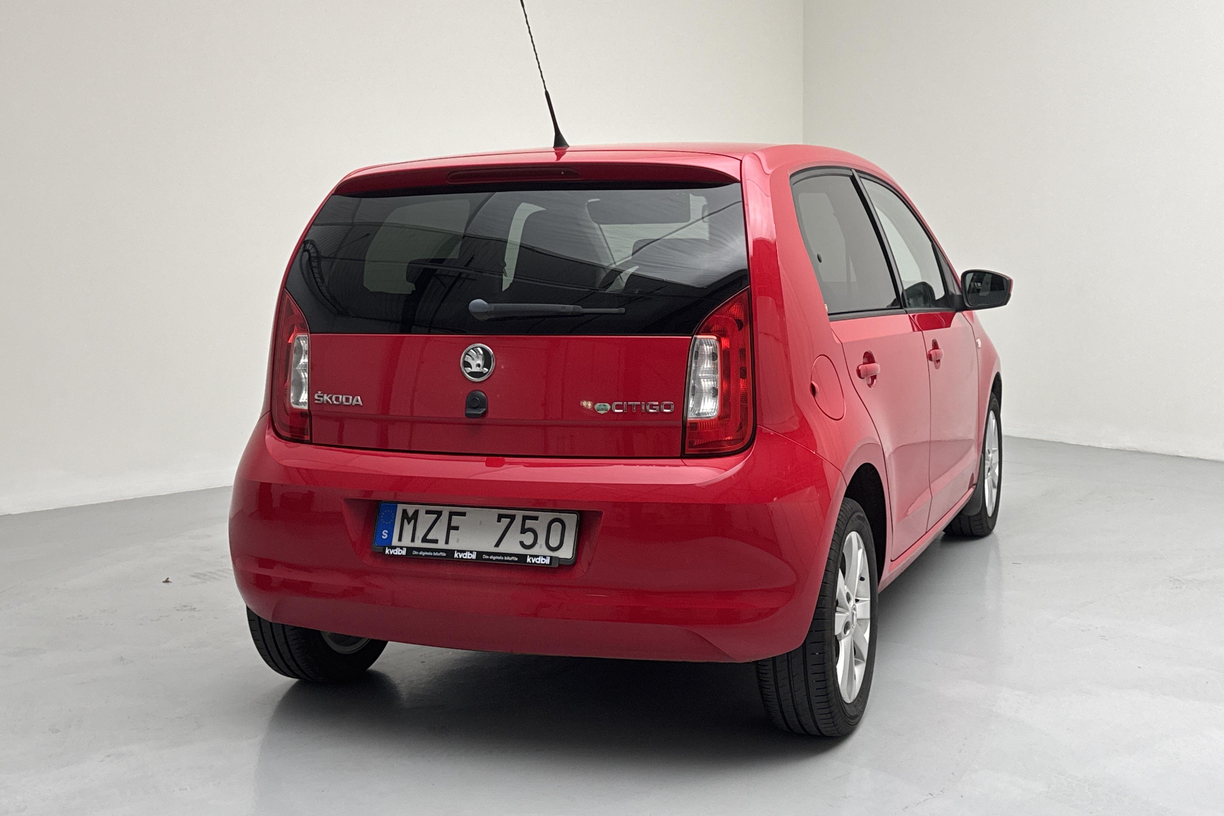 Skoda Citigo MPI 5dr (60hk) - 145 530 km - Manuaalinen - punainen - 2013