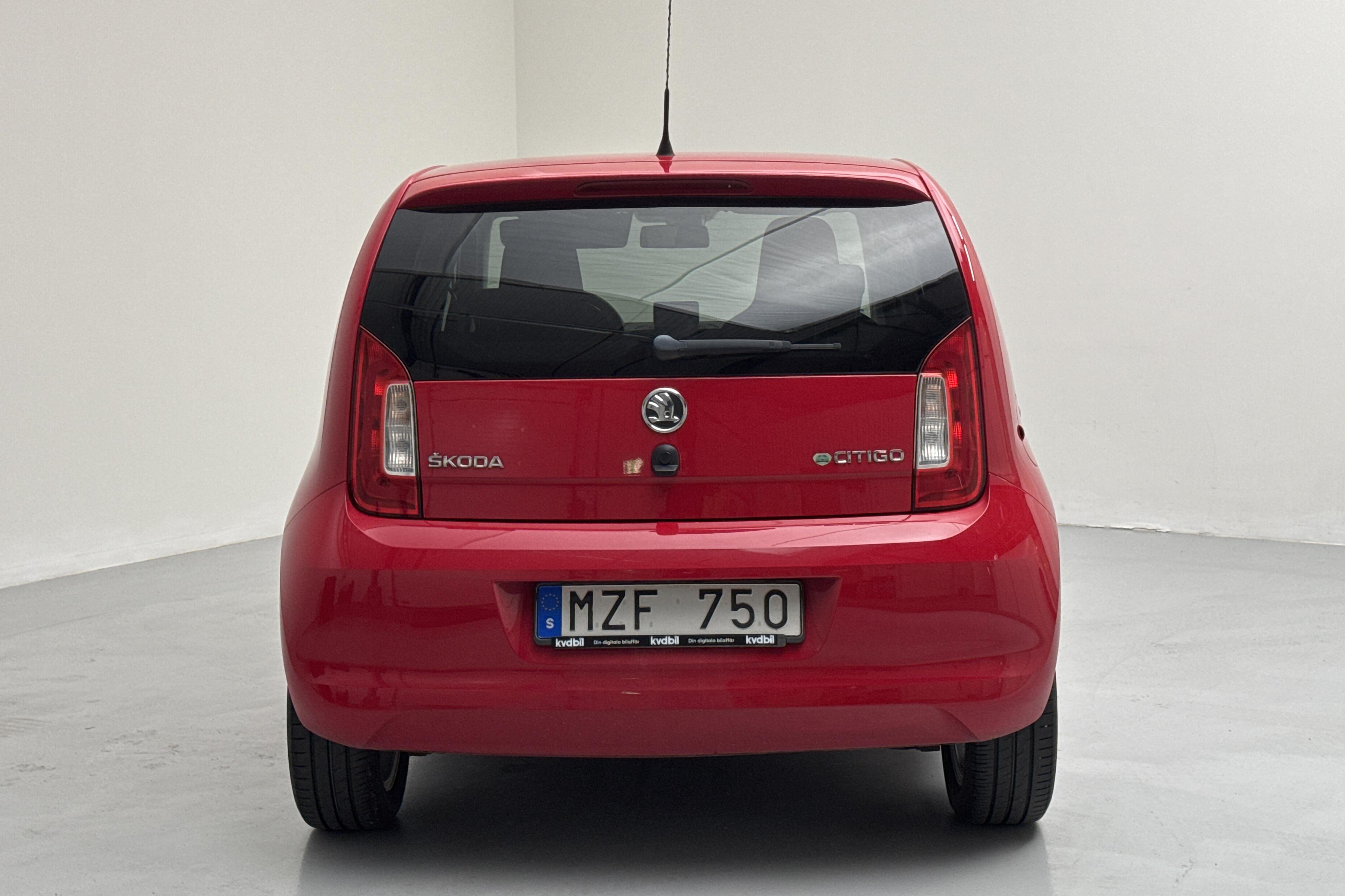 Skoda Citigo MPI 5dr (60hk) - 145 530 km - Manualna - czerwony - 2013