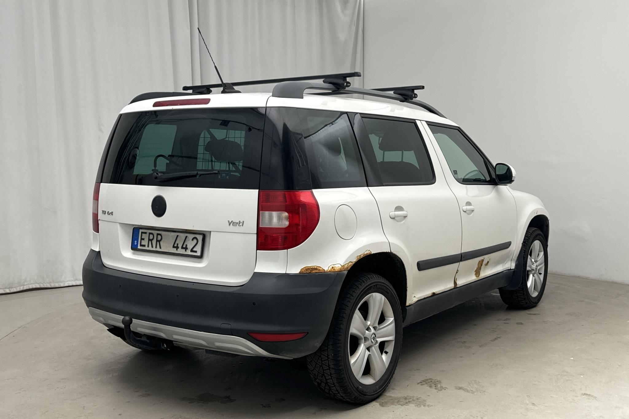 Skoda Yeti 2.0 TDI CR 4X4 (140hk) - 30 895 mil - Automat - vit - 2012