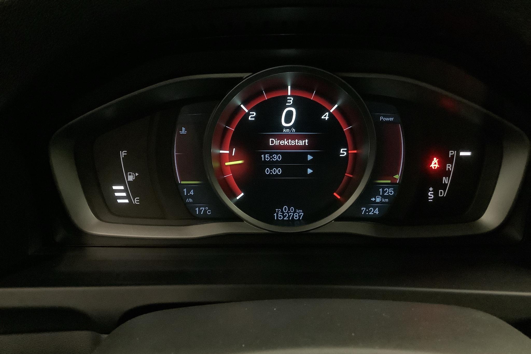 Volvo V60 D4 AWD (181hk) - 152 780 km - Automatyczna - biały - 2015