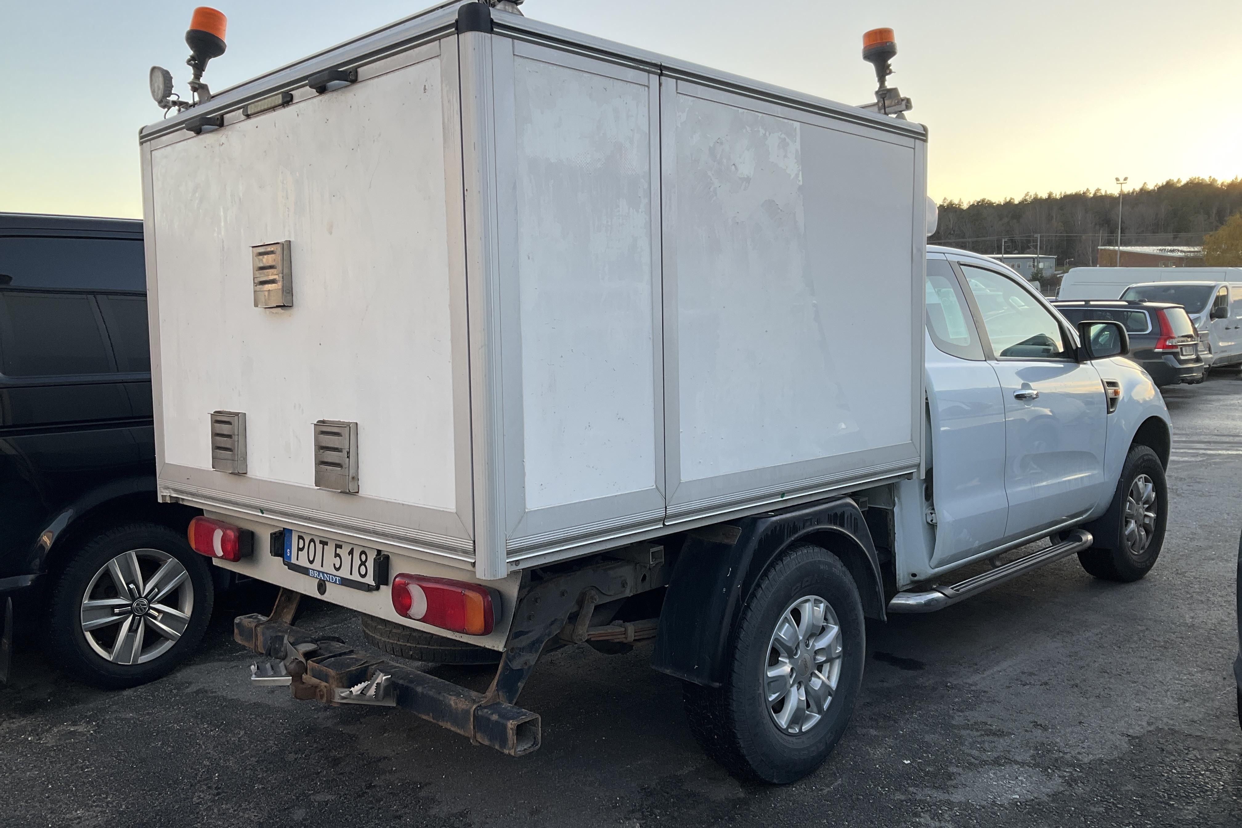 Ford Ranger 2.2 TDCi 4WD (150hk) - 215 430 km - Käsitsi - valge - 2014