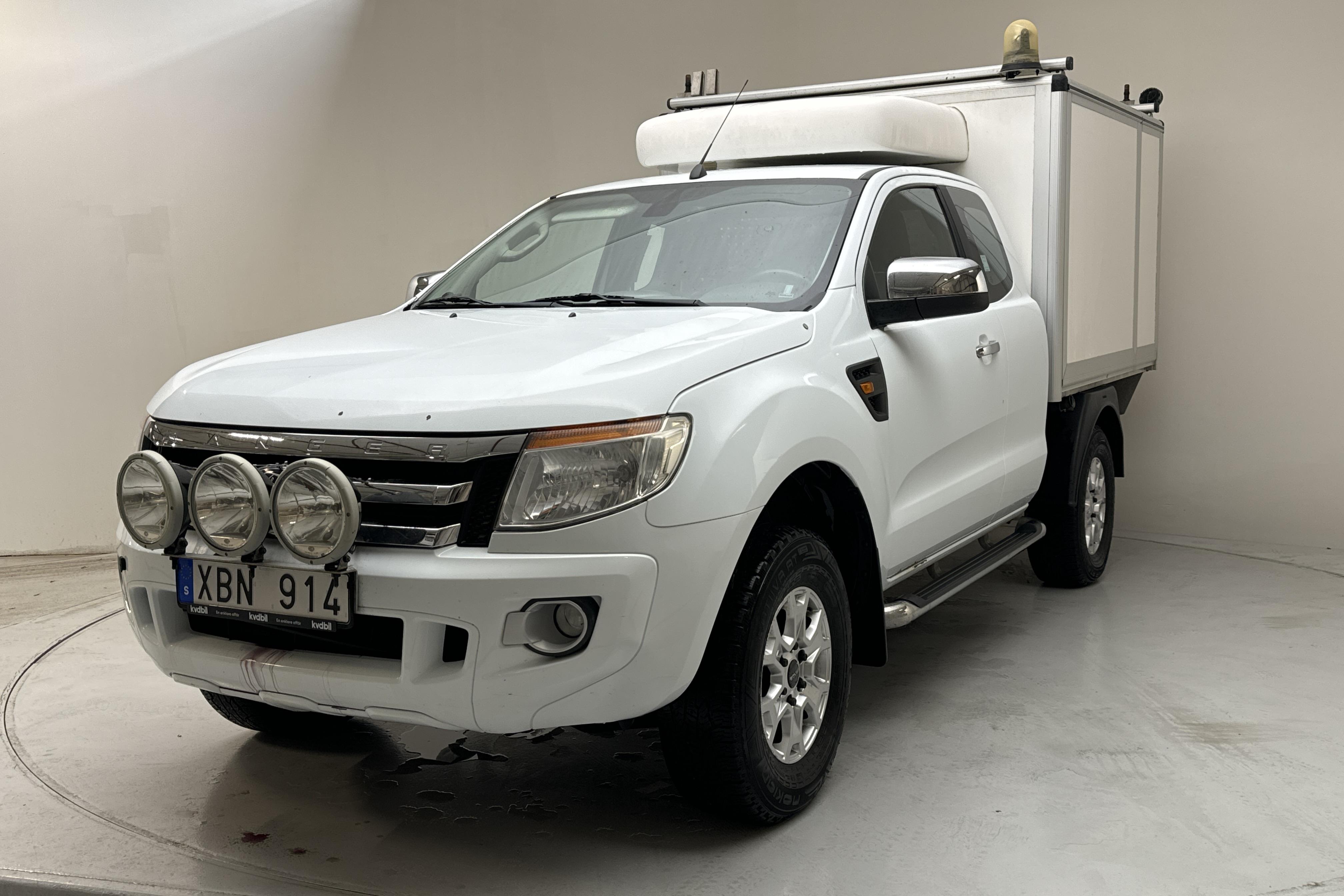 Ford Ranger 2.2 TDCi 4WD (150hk) - 181 290 km - Käsitsi - valge - 2013