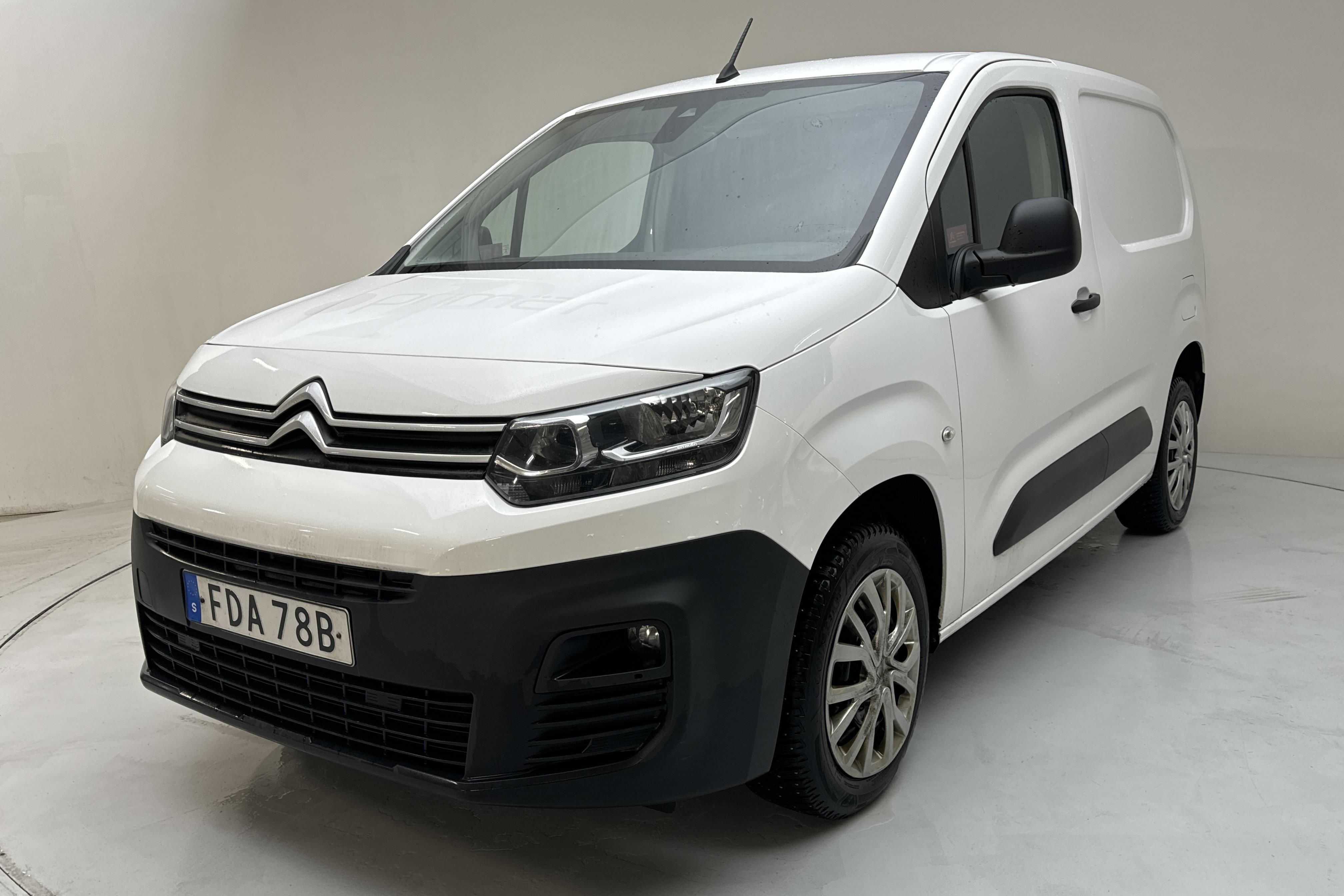 Citroen Berlingo 1.5 BlueHDi Skåp (130hk) - 12 440 mil - Automat - vit - 2020