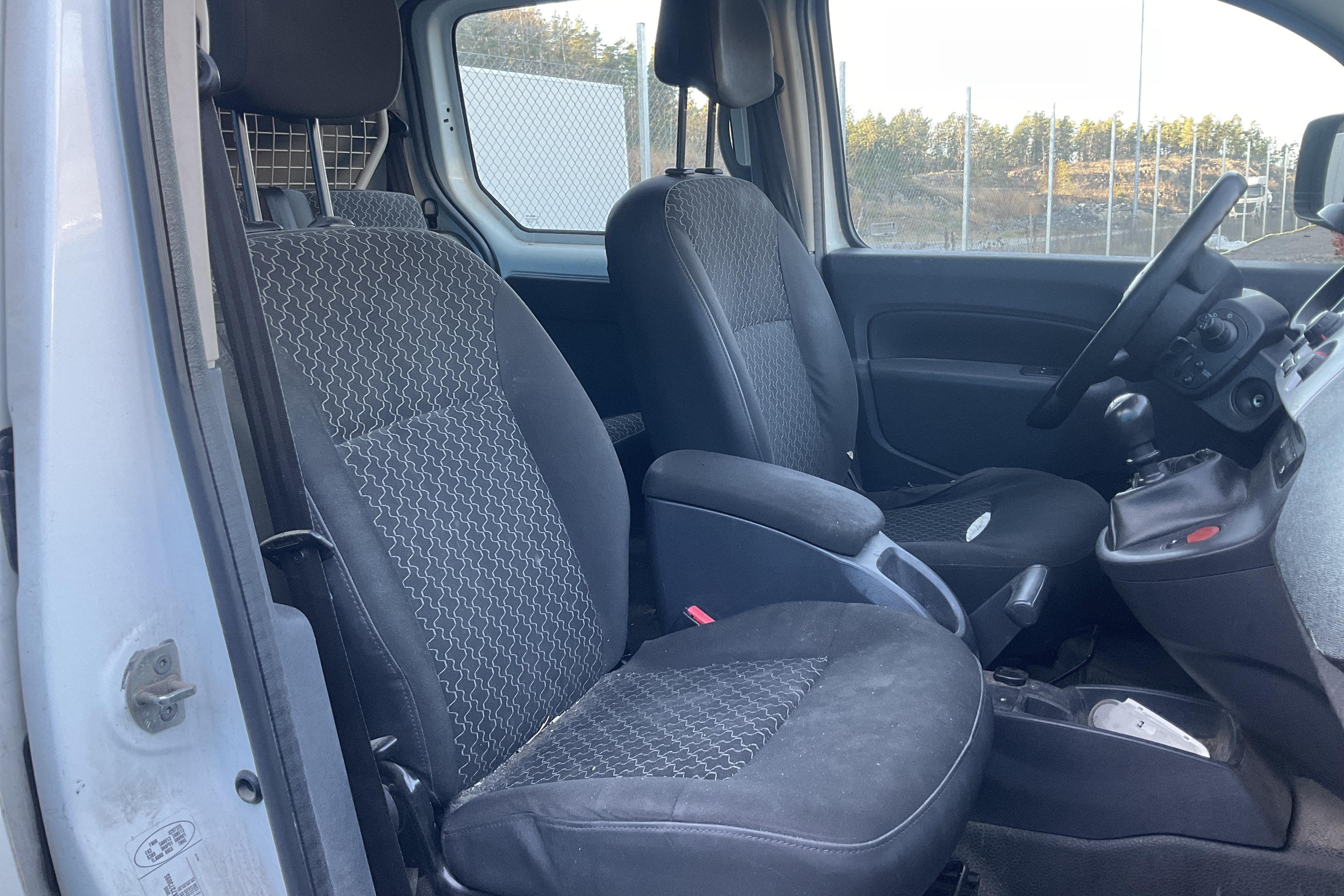 Renault Kangoo Express II 1.5 Maxi dCi FAP Skåp (110hk) - 20 145 mil - Manuell - vit - 2012