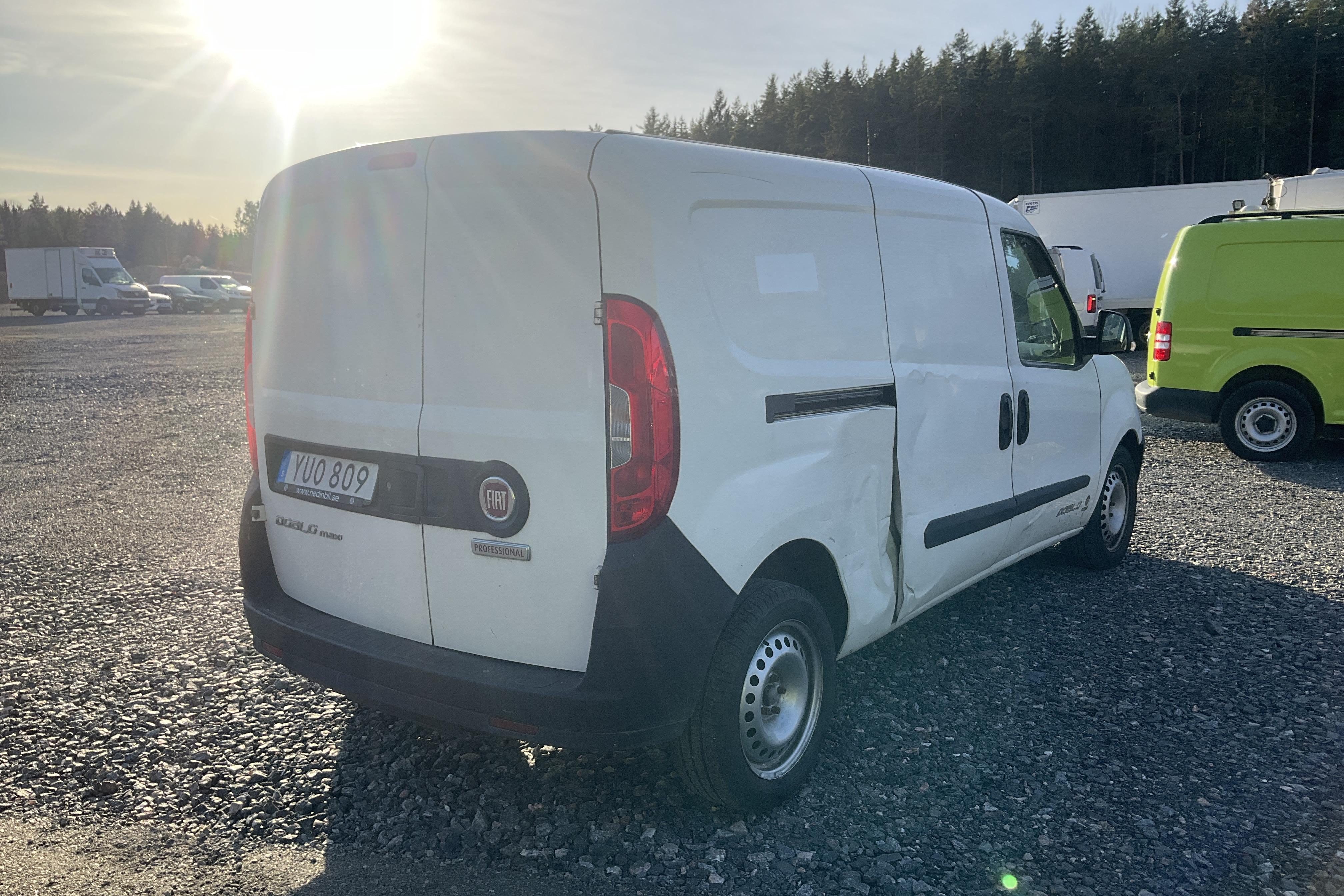 Fiat Doblo Cargo 1.3 MJT (80hk) - 18 422 mil - Manuell - vit - 2019