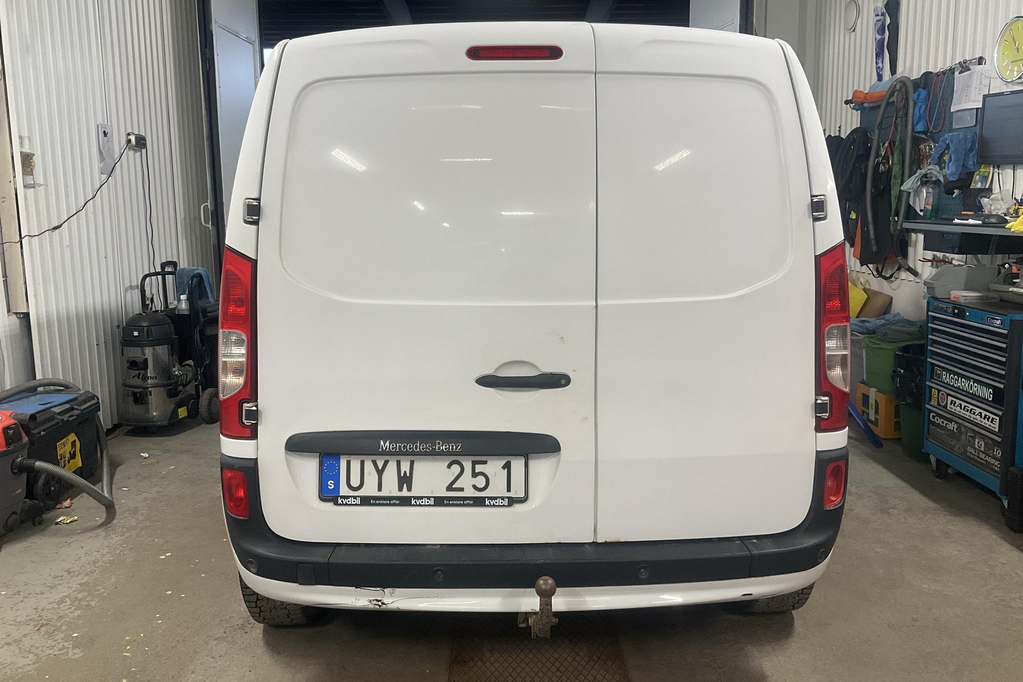 Mercedes Citan 109 1.5 CDI (90hk) - 198 770 km - Käsitsi - valge - 2013