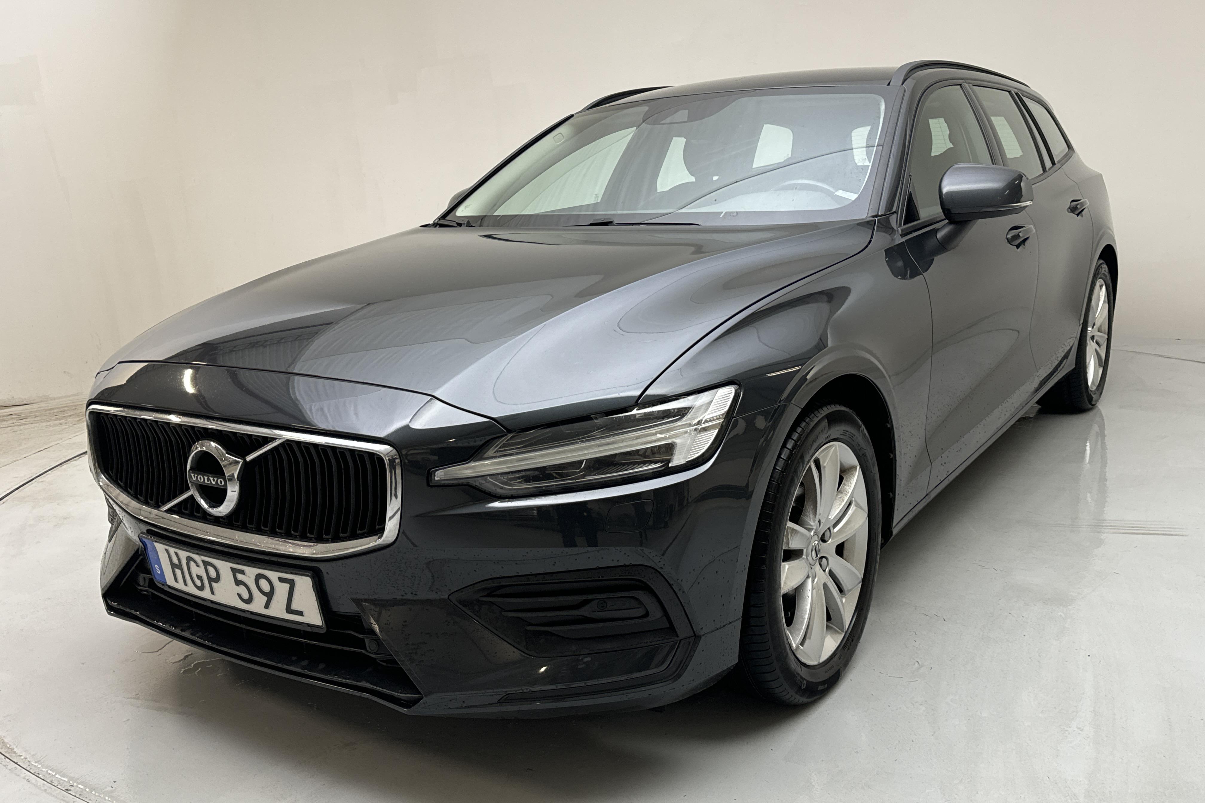 Volvo V60 D3 (150hk) - 165 170 km - Automatic - gray - 2020