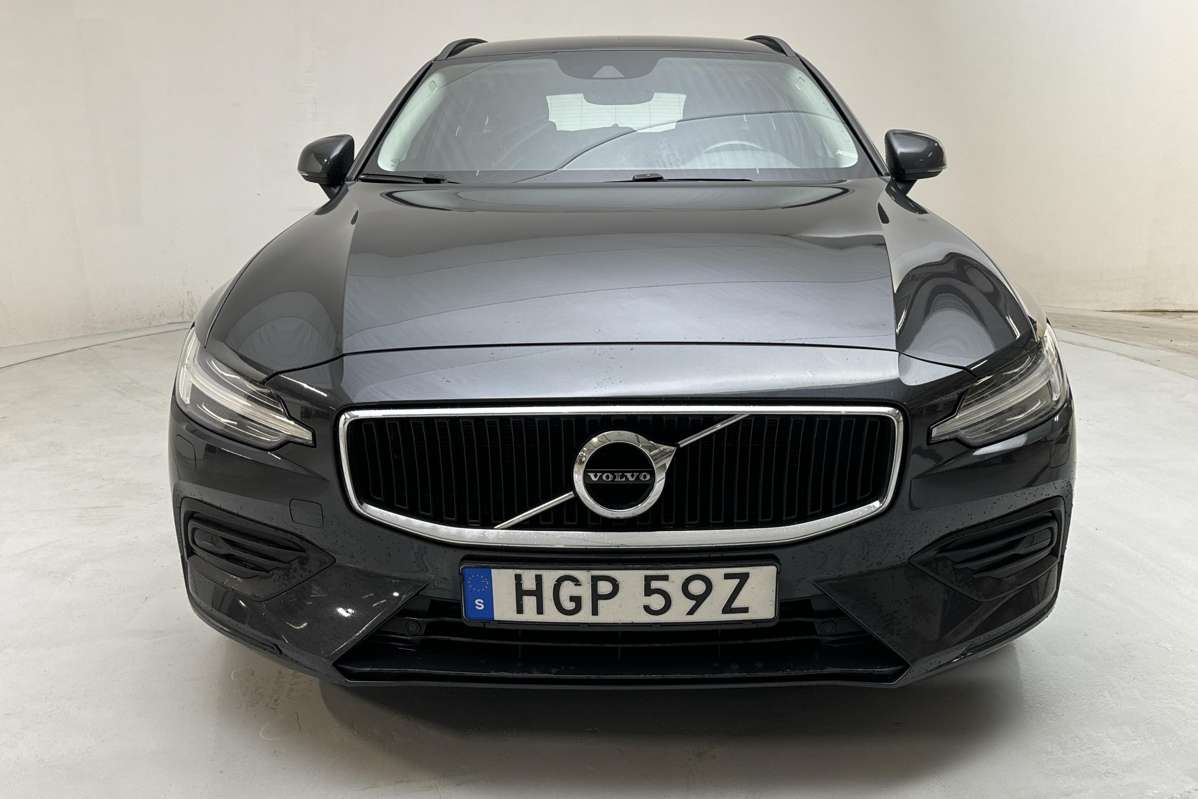 Volvo V60 D3 (150hk) - 165 170 km - Automatic - gray - 2020