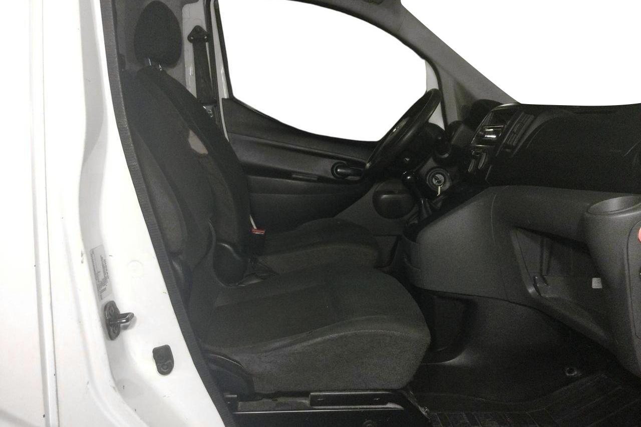 Nissan NV200 1.5 dCi Skåp (85hk) - 27 902 mil - Manuell - vit - 2010