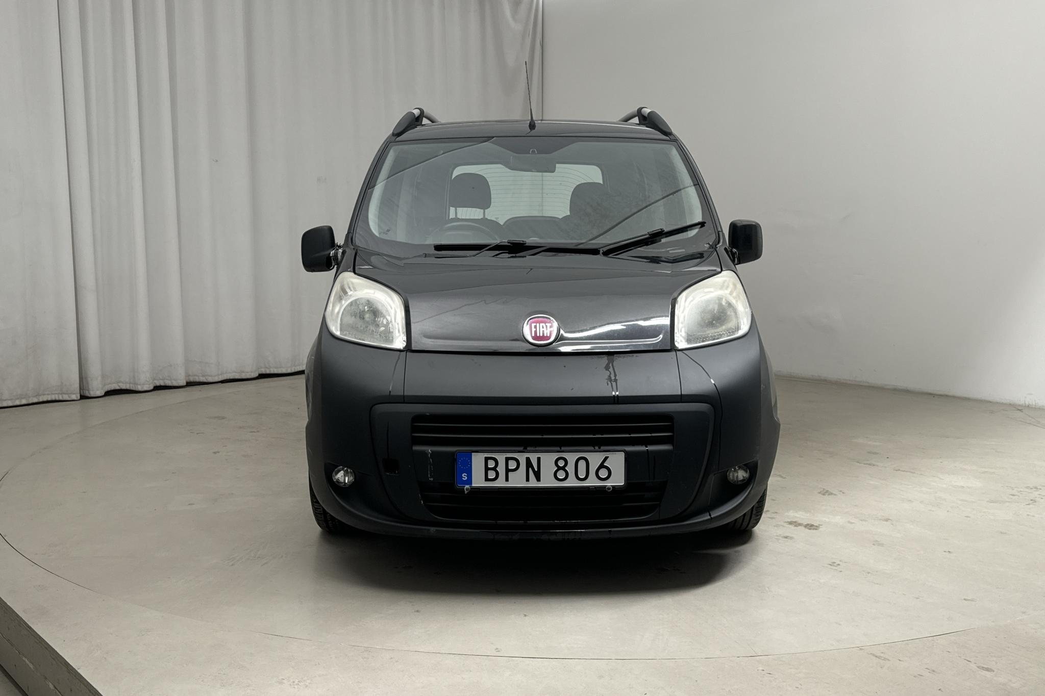 Fiat Qubo 1.3 MJT (75hk) - 14 564 mil - Automat - grå - 2014