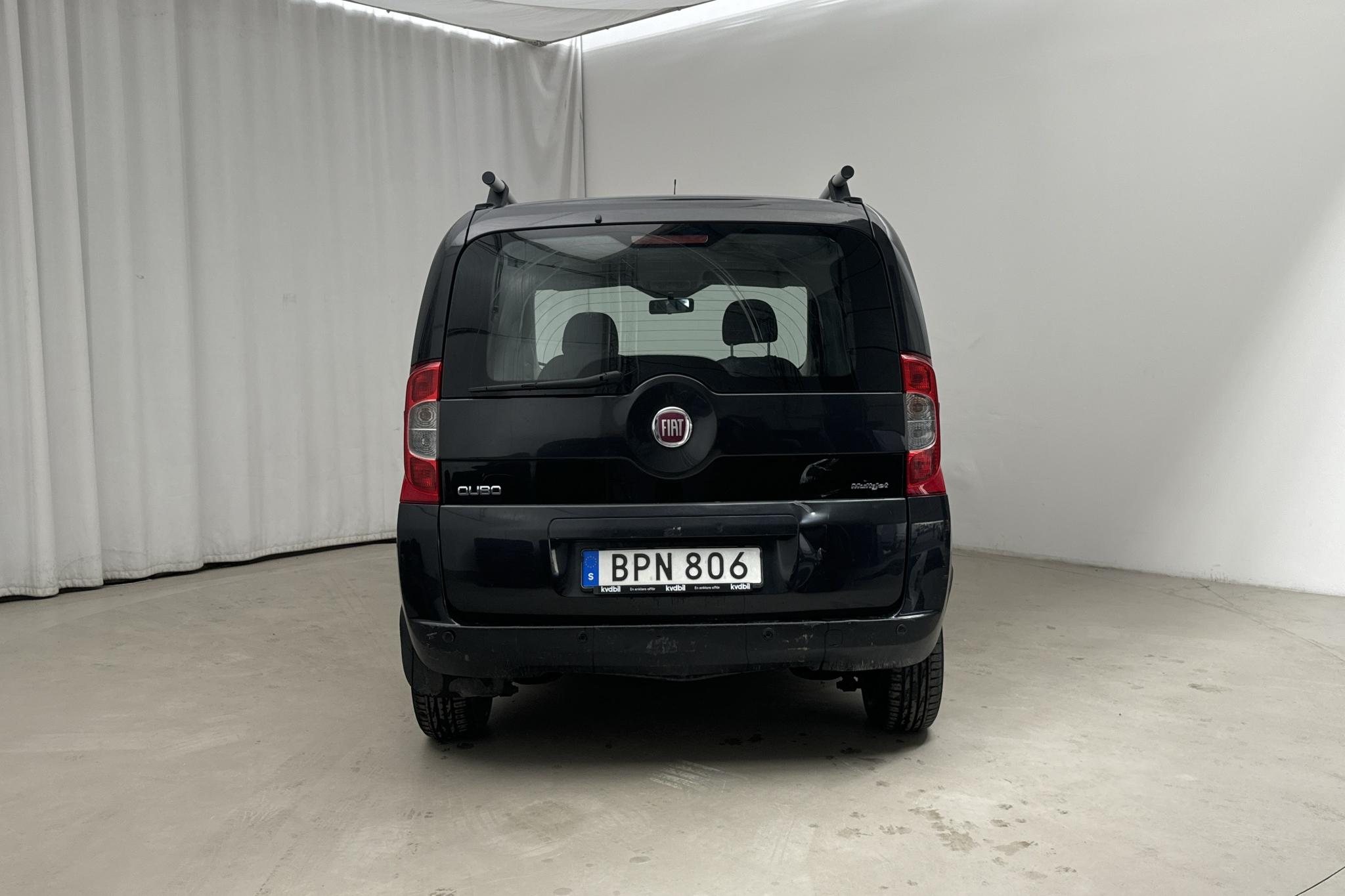 Fiat Qubo 1.3 MJT (75hk) - 14 564 mil - Automat - grå - 2014