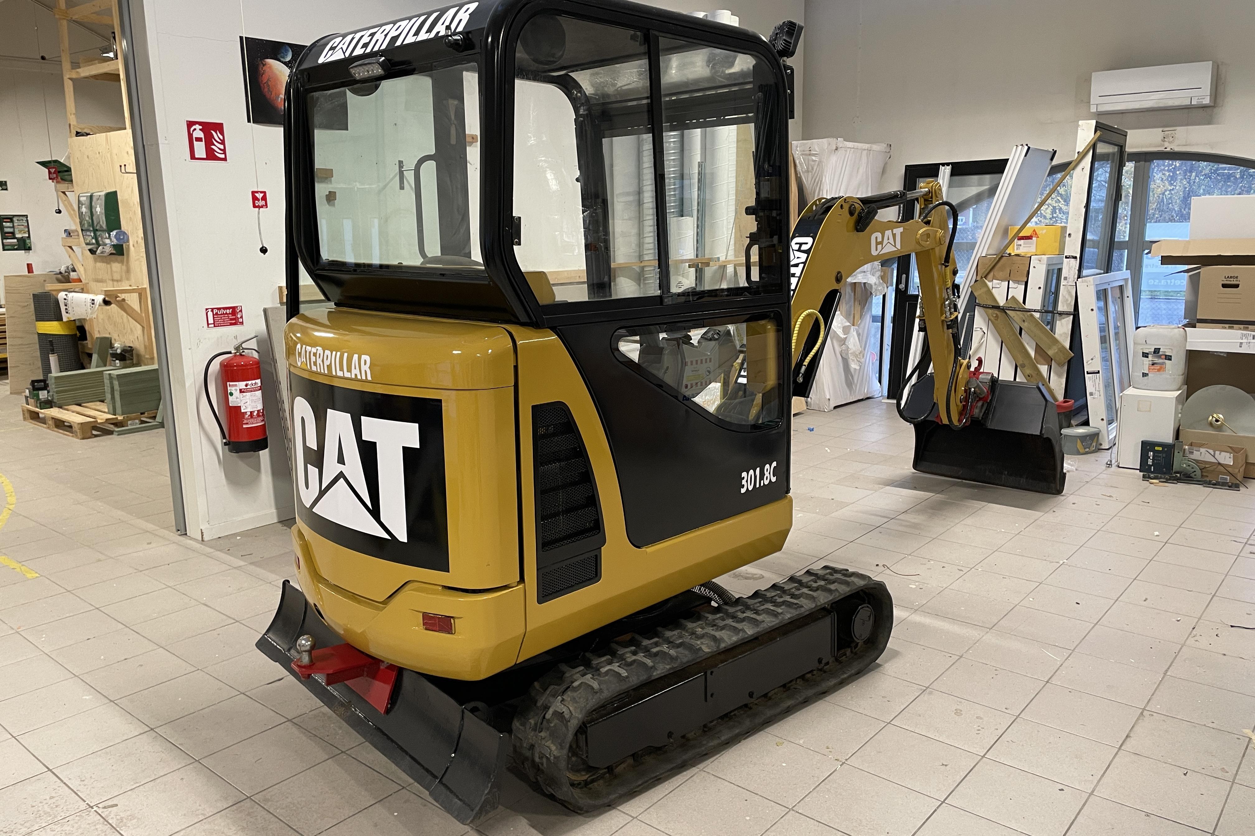 Caterpillar 301.8c med tillbehör - 3 640 km - Automat - 2007