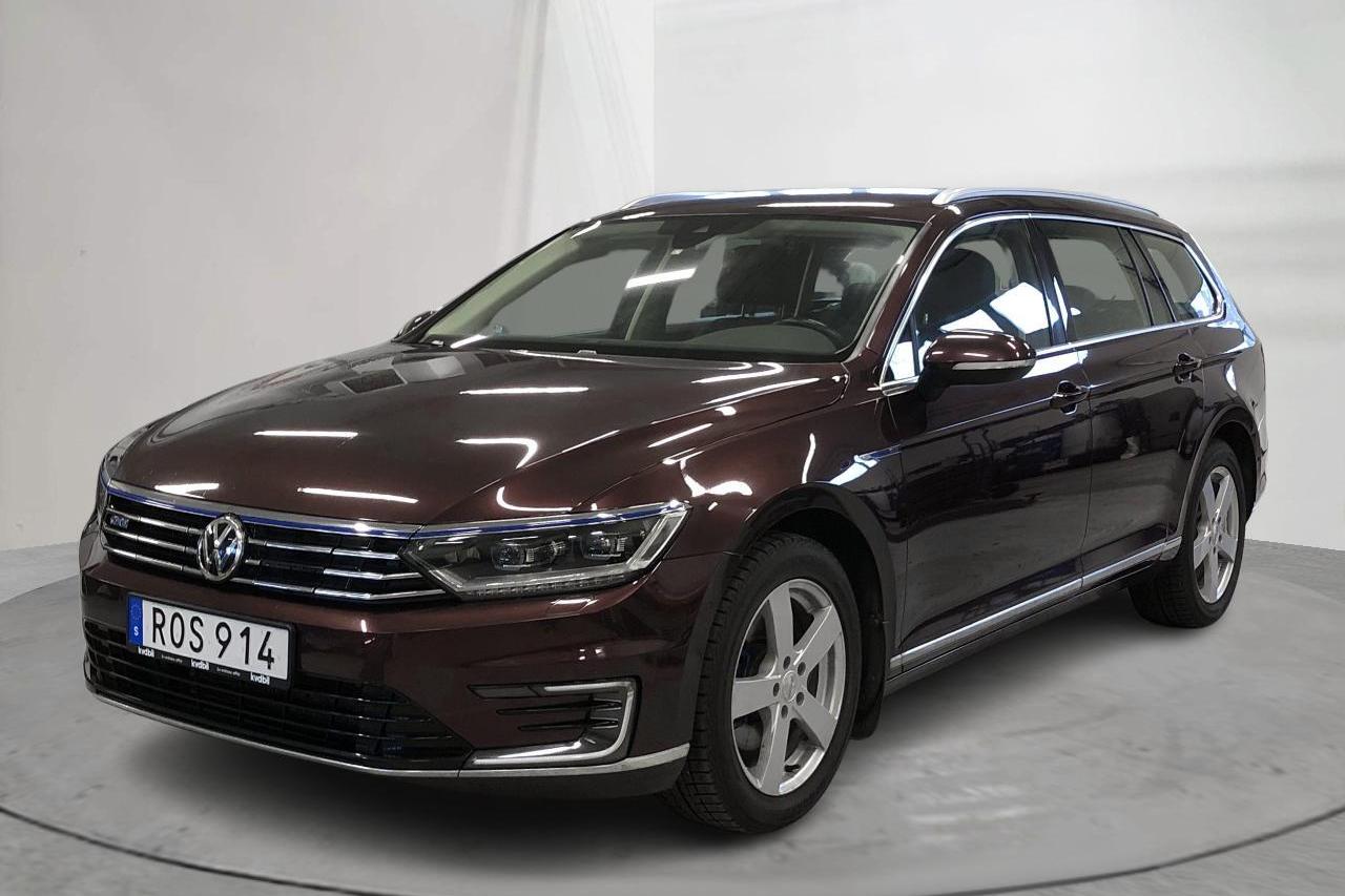 VW Passat 1.4 Plug-in-Hybrid Sportscombi (218hk) - 125 720 km - Automaattinen - Dark Red - 2018