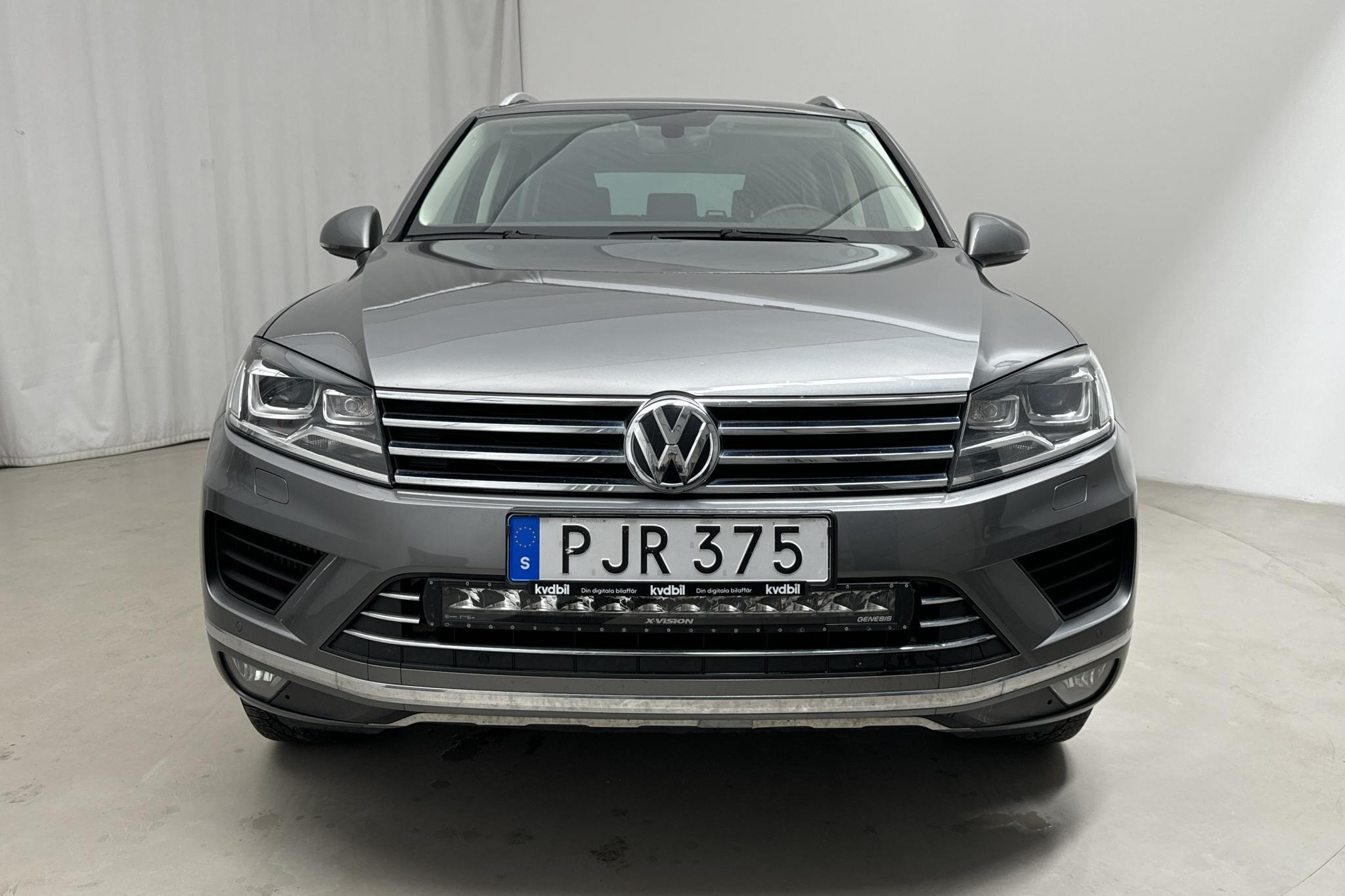 VW Touareg 3.0 TDI BlueMotion Technology (204hk) - 93 610 km - Automatic - gray - 2017