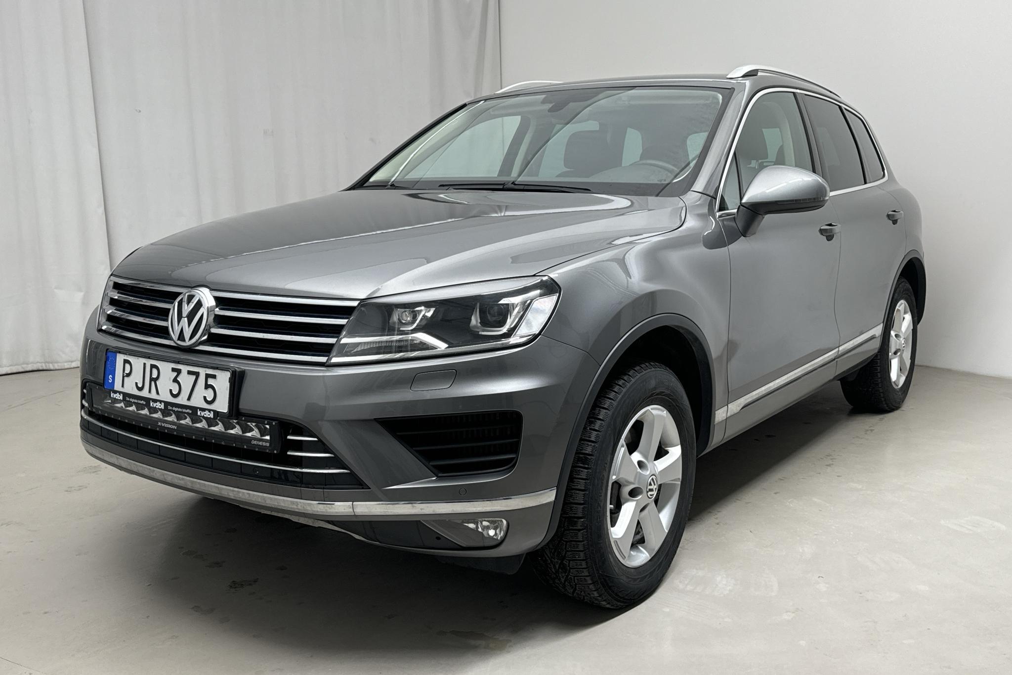 VW Touareg 3.0 TDI BlueMotion Technology (204hk) - 93 610 km - Automatic - gray - 2017