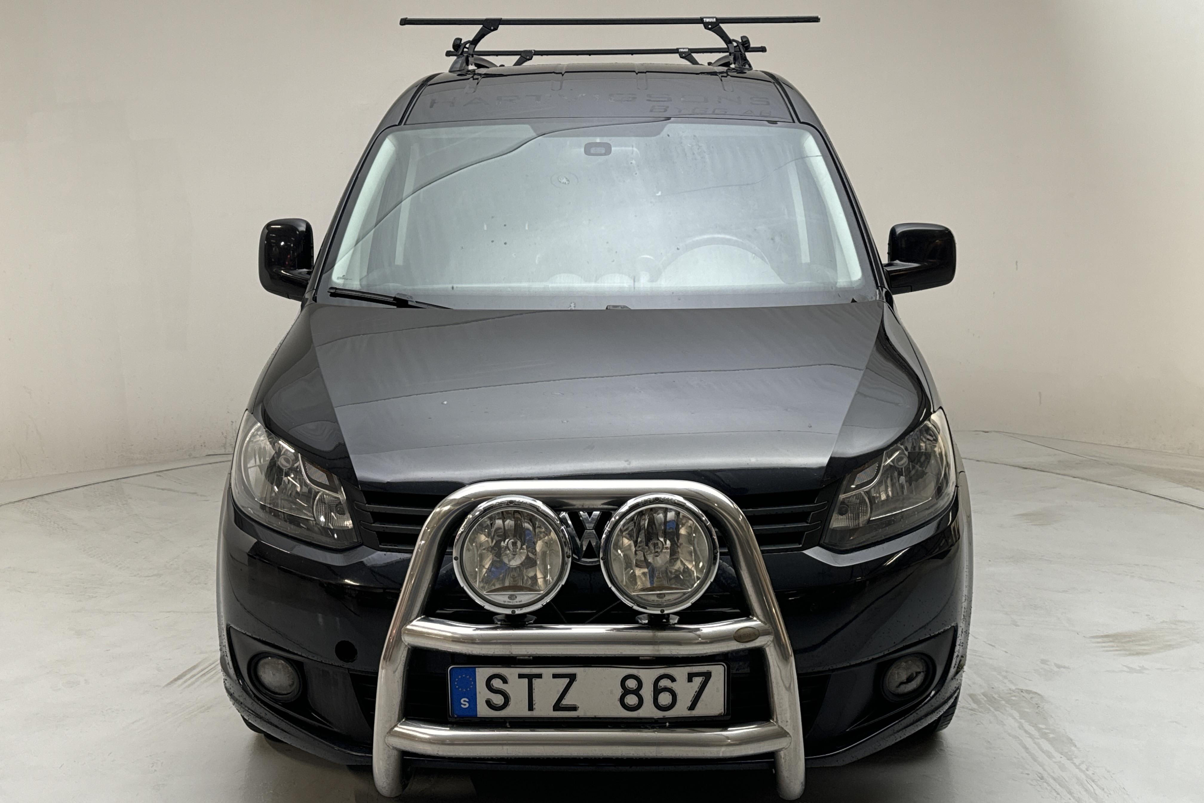 VW Caddy 1.6 TDI Maxi Skåp (102hk) - 22 646 mil - Automat - svart - 2012