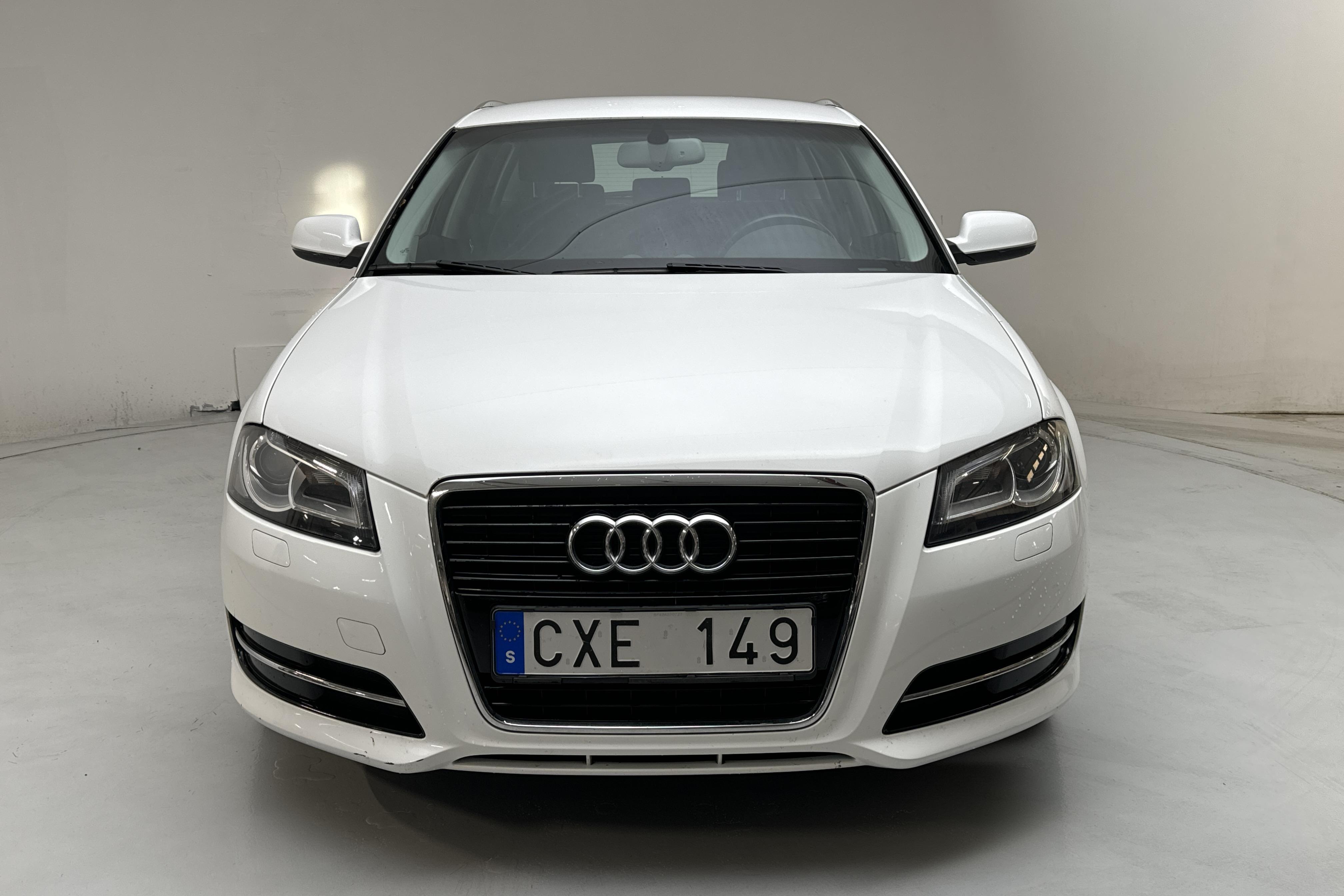 Audi A3 1.6 TDI Sportback (105hk) - 131 590 km - Manualna - biały - 2011