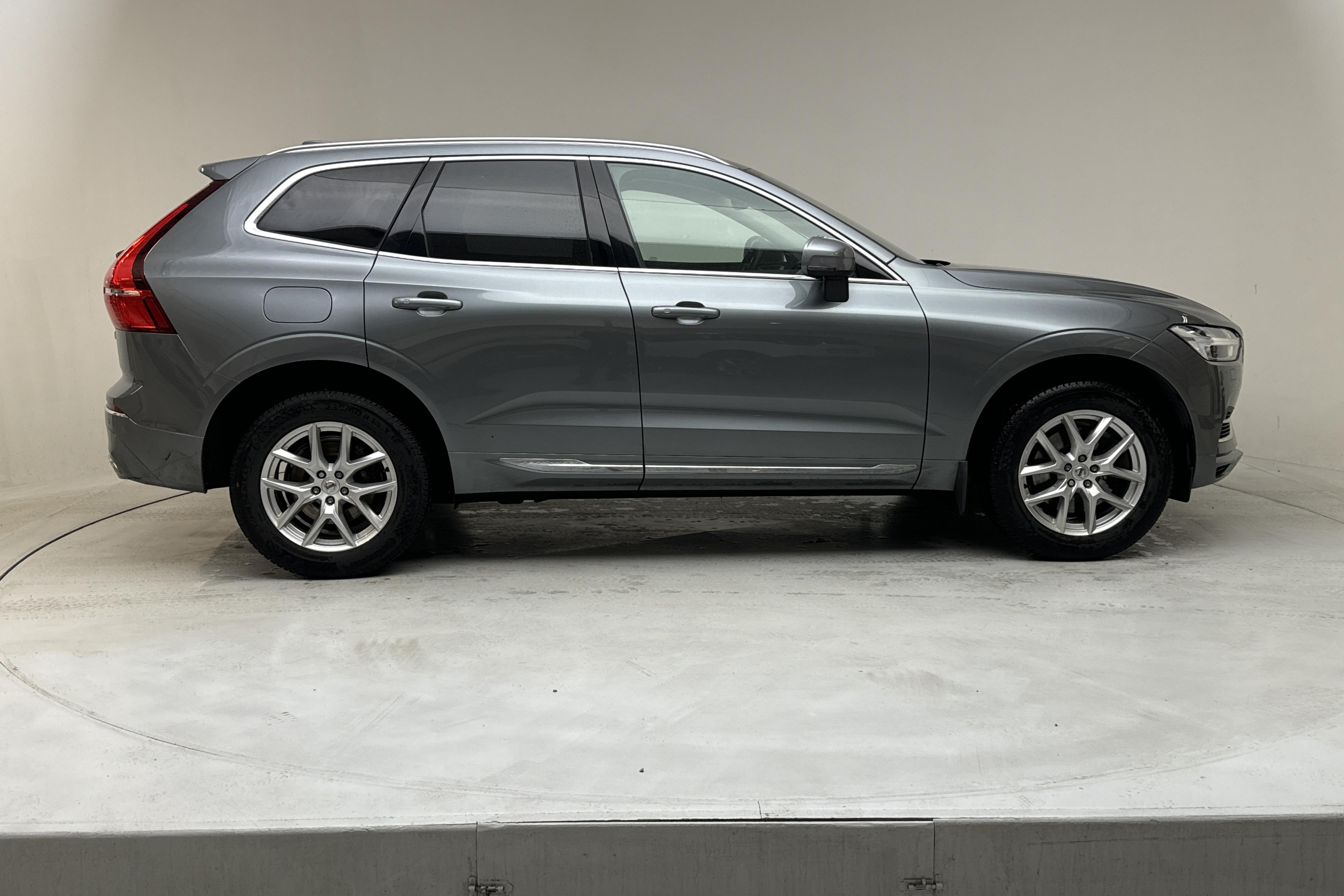 Volvo XC60 T8 AWD Recharge (390hk) - 99 730 km - Automaattinen - harmaa - 2019