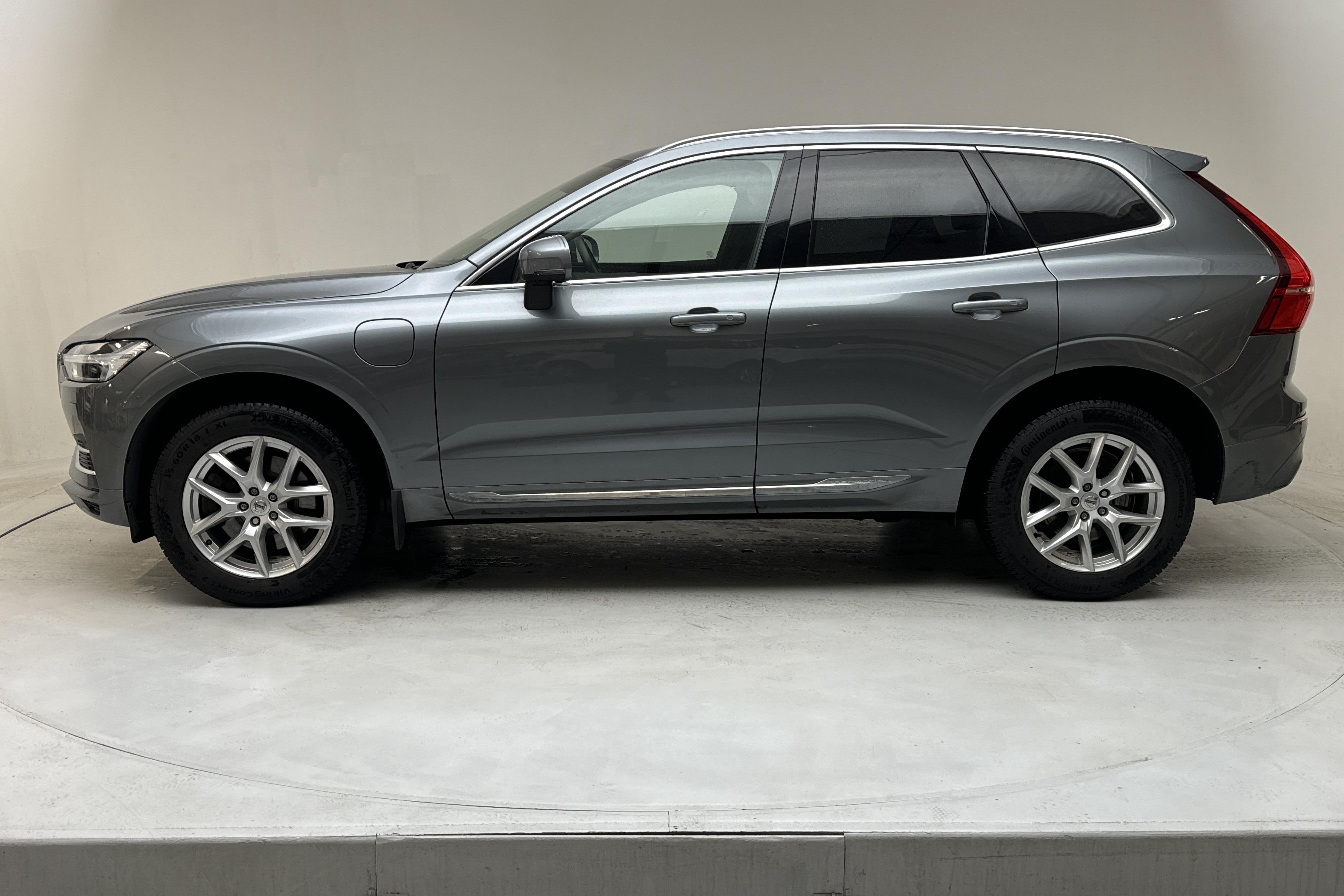 Volvo XC60 T8 AWD Recharge (390hk) - 99 730 km - Automaattinen - harmaa - 2019