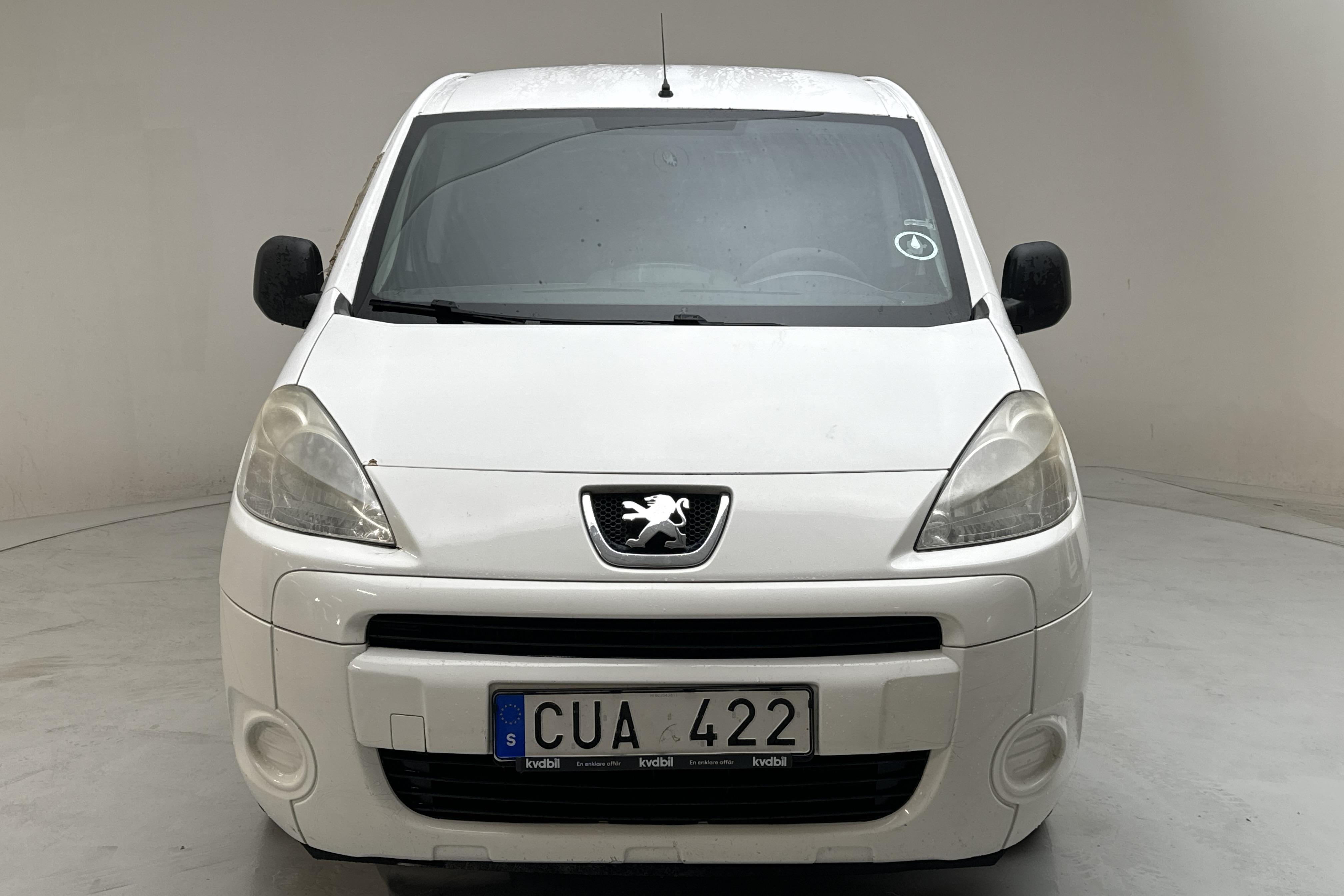 Peugeot Partner 1.6 e-HDI Skåp (90hk) - 17 847 mil - Automat - vit - 2012