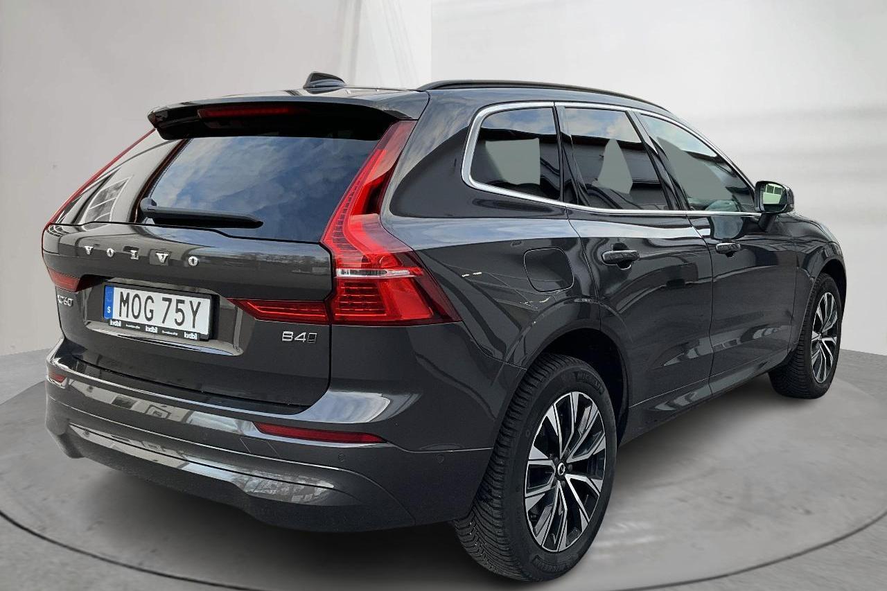 Volvo XC60 B4 AWD Mildhybrid, Diesel (197hk) - 17 500 km - Automatyczna - szary - 2024