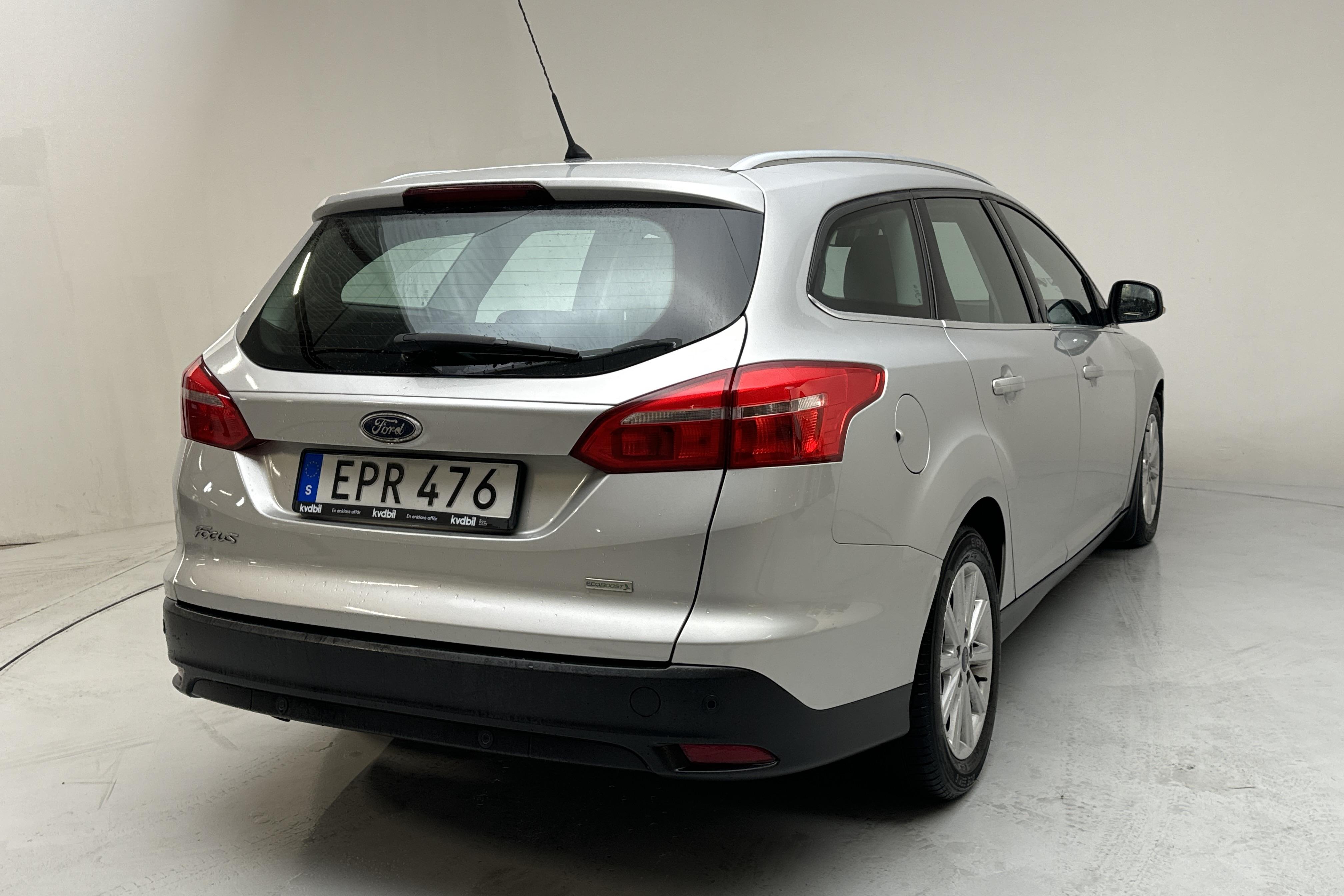 Ford Focus 1.0 EcoBoost Kombi (100hk) - 125 020 km - Manual - gray - 2015