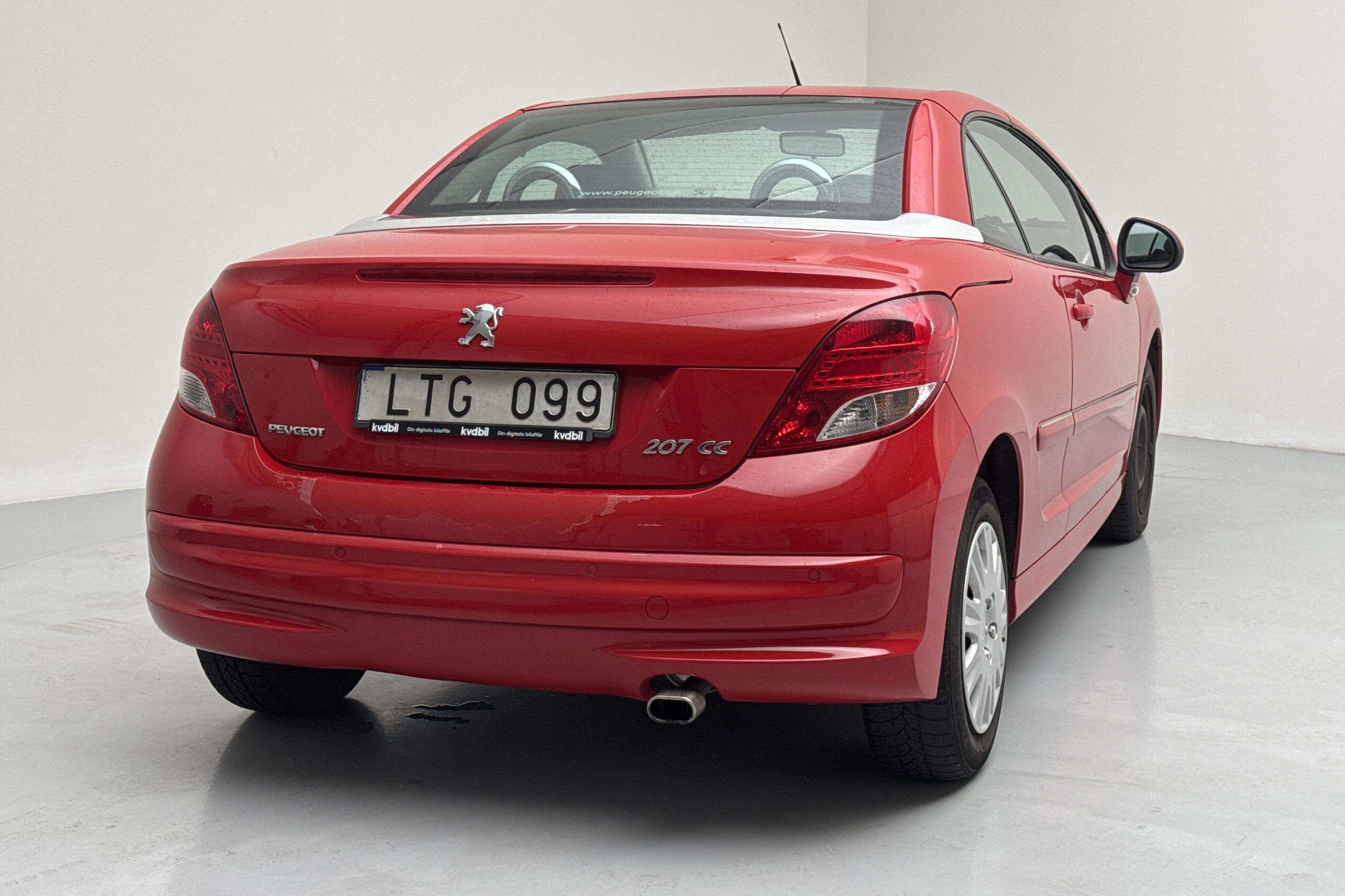 Peugeot 207 CC 1.6 VTi (120hk) - 105 270 km - Käsitsi - punane - 2011