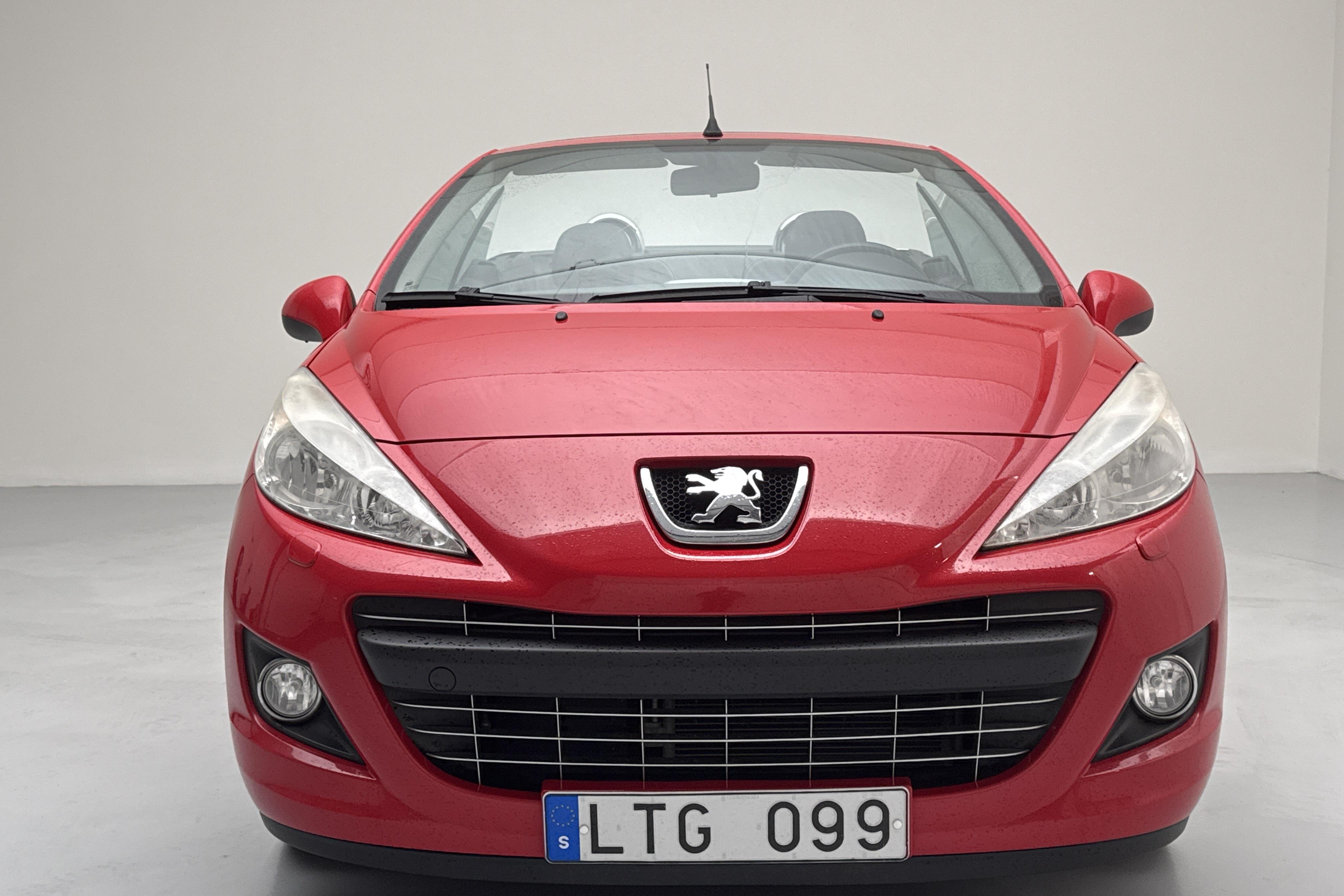 Peugeot 207 CC 1.6 VTi (120hk) - 105 270 km - Käsitsi - punane - 2011