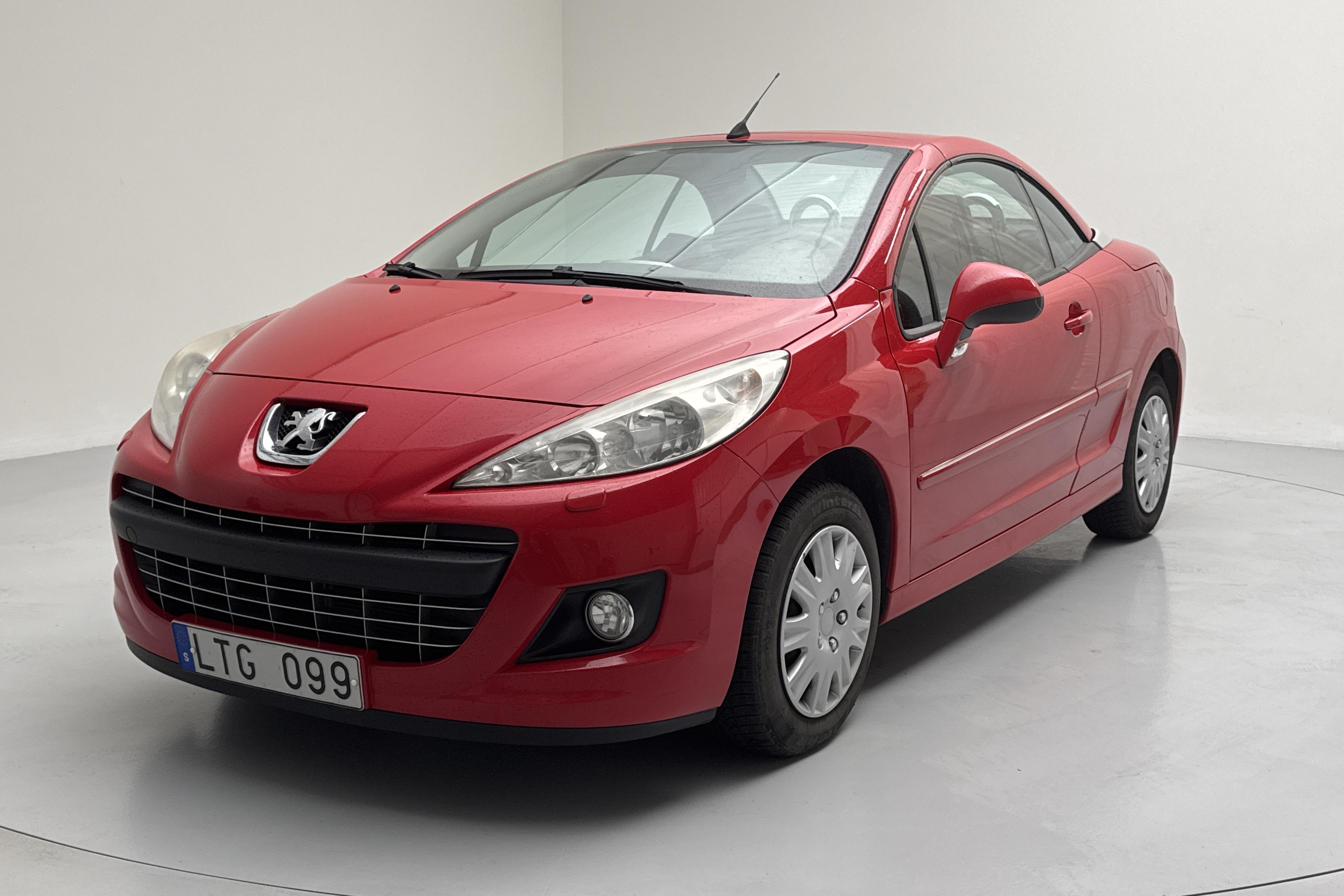 Peugeot 207 CC 1.6 VTi (120hk) - 105 270 km - Käsitsi - punane - 2011