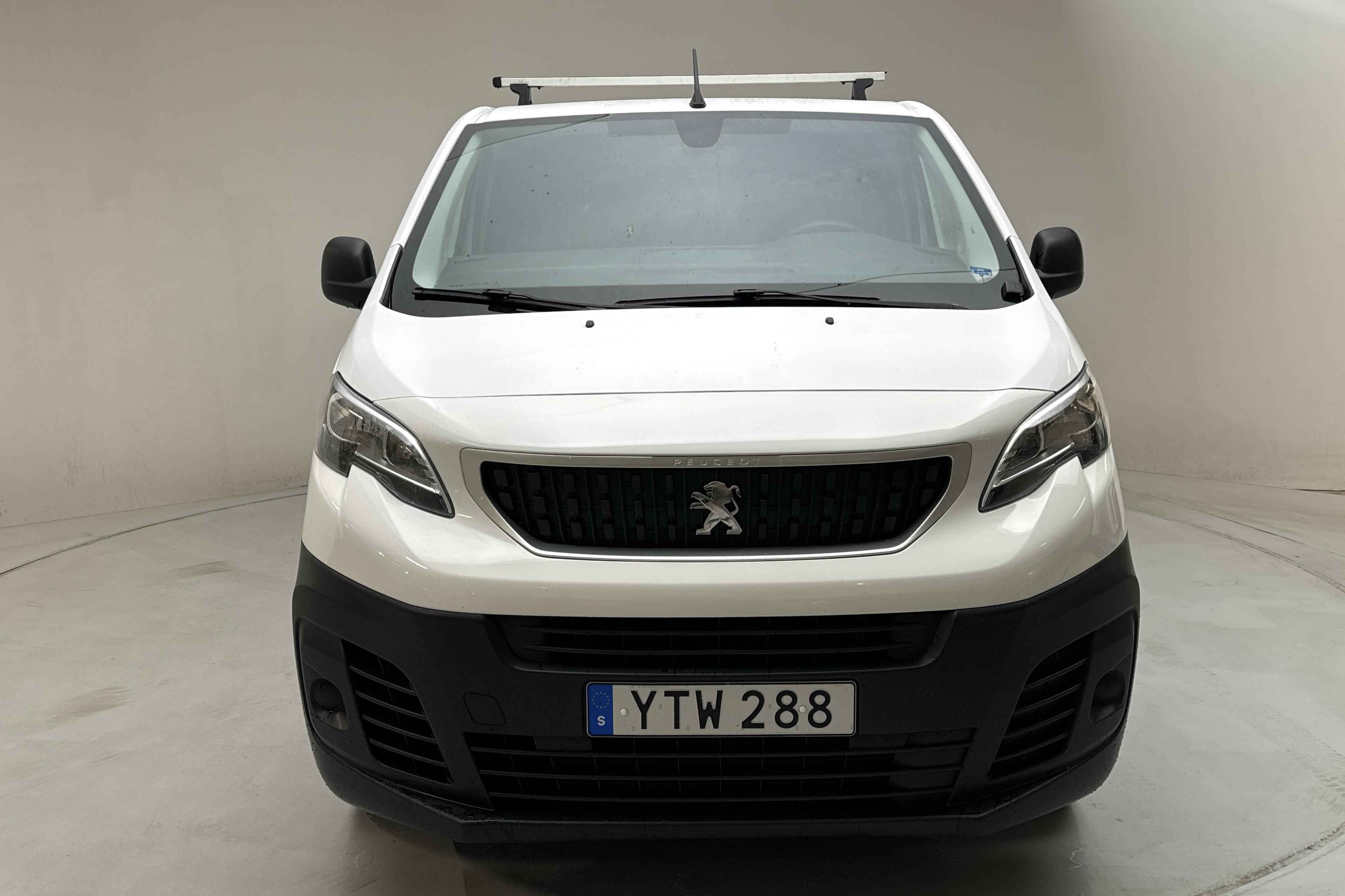 Peugeot Expert BlueHDi Skåp (122hk) - 108 670 km - Manuaalinen - valkoinen - 2018