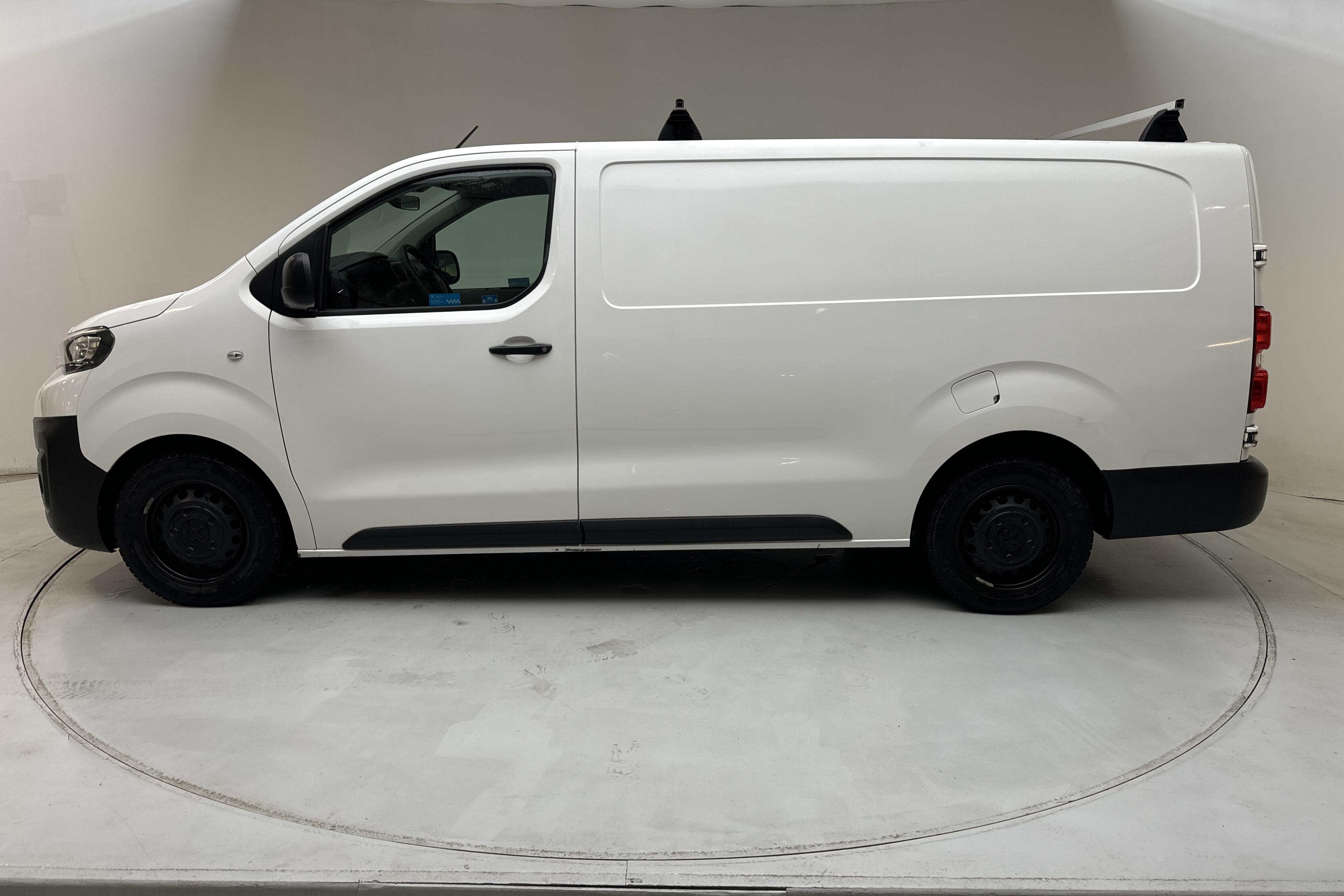 Peugeot Expert BlueHDi Skåp (122hk) - 108 670 km - Manuaalinen - valkoinen - 2018