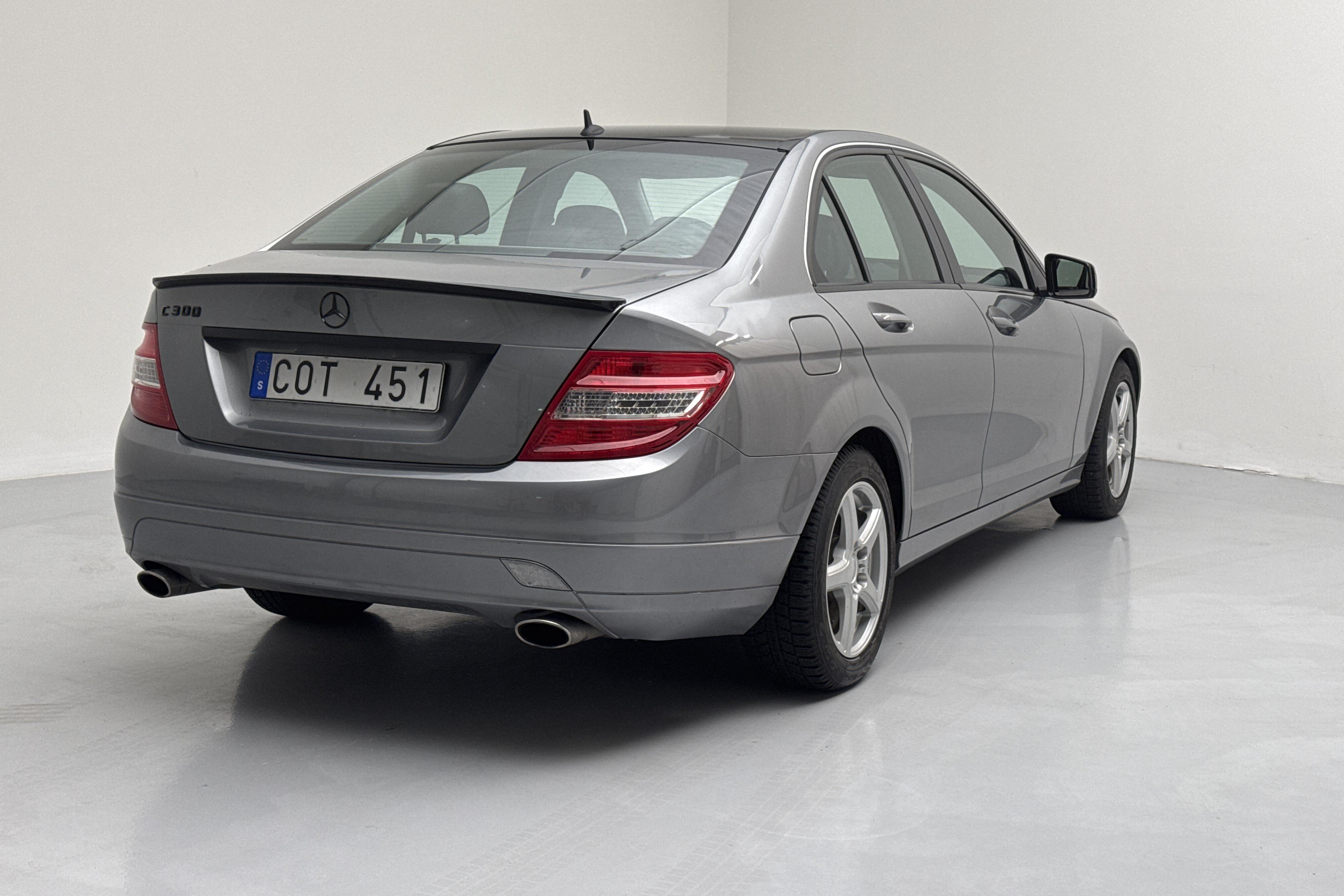 Mercedes C 300 4Matic W204 (231hk) - 144 760 km - Automatic - silver - 2011